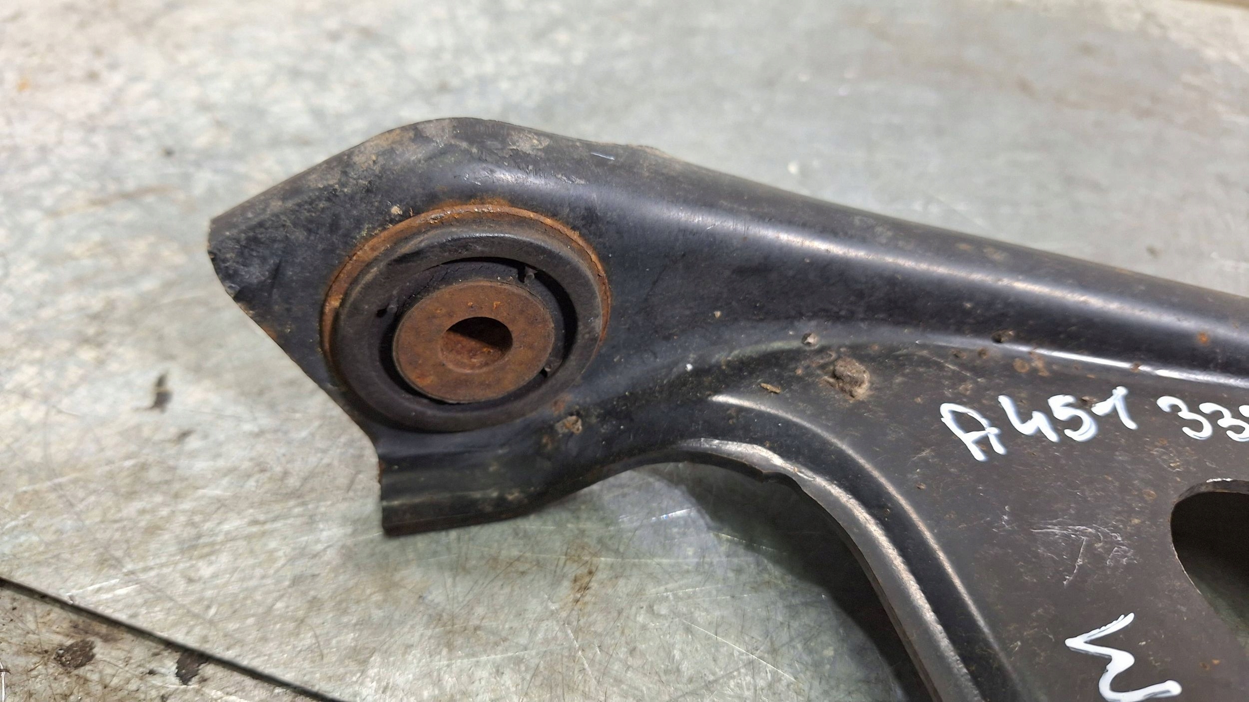 arm left front A4513330002 SMART FORTWO 451