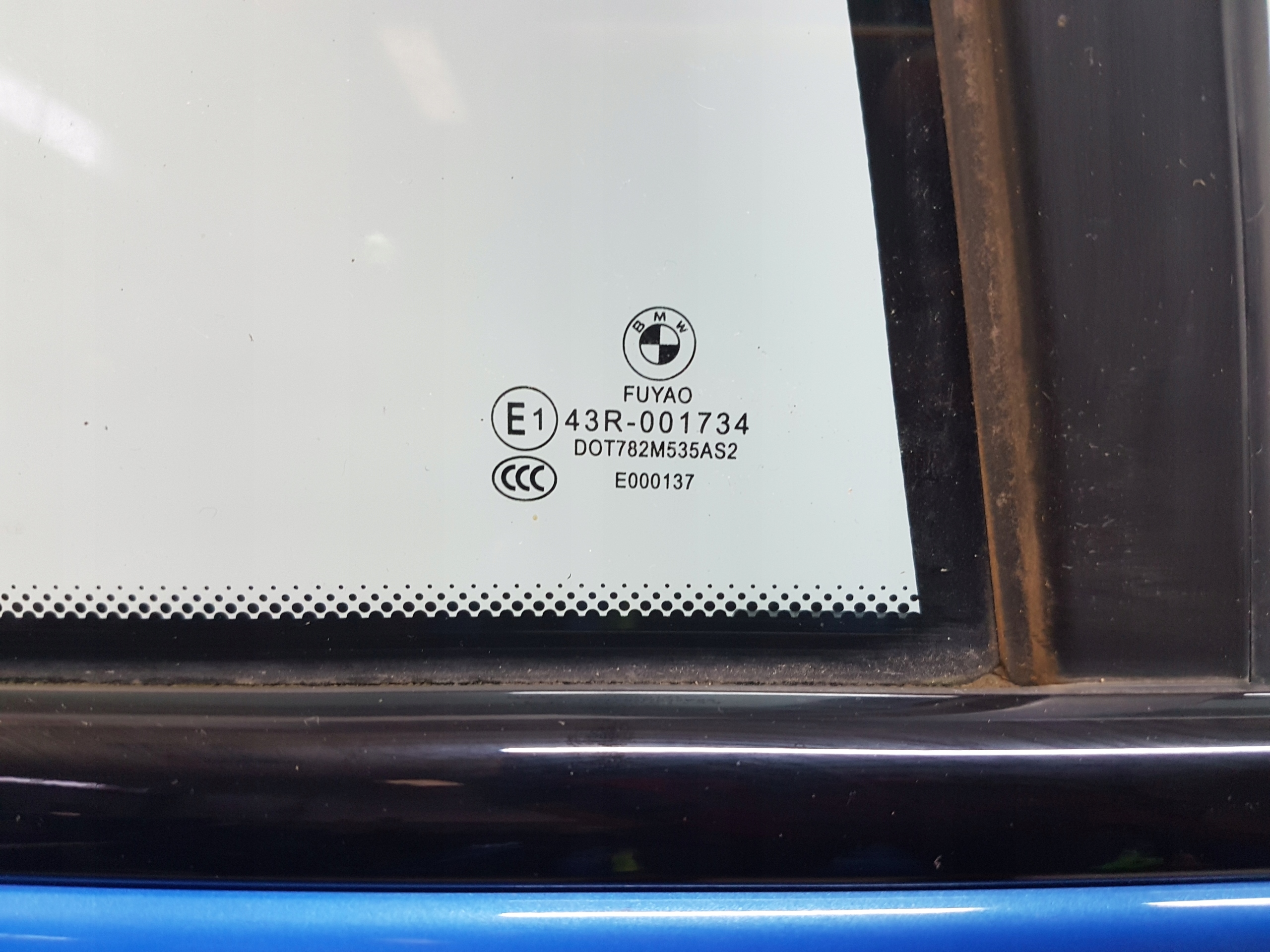 BMW 2 F46 Tür rechts heck C1D AS2