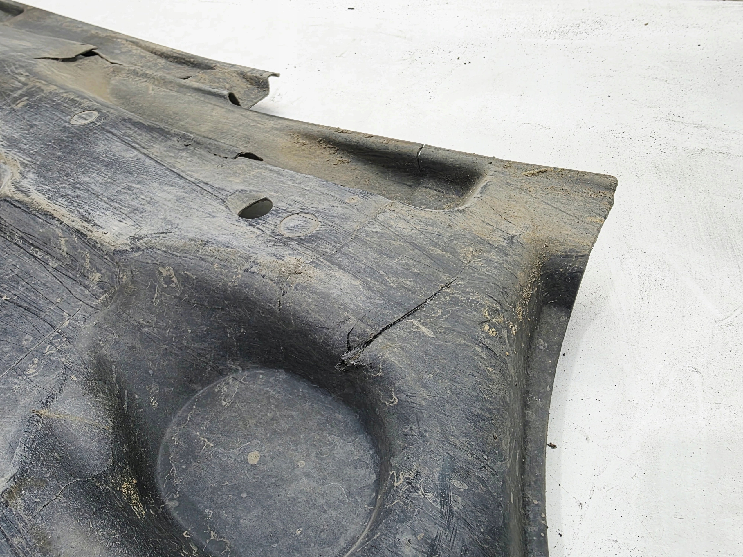Blende Abdeckung abdeckung Unterfahrschutz links DUZA AUDI A6 C6 4F0825207F 7/26