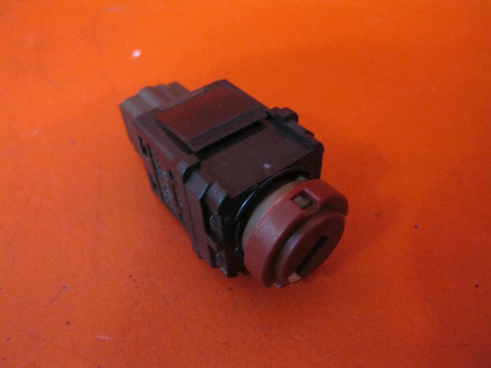 CITROEN C4 PICASSO and UA ignition key lock cylinder door left front KOMPLET