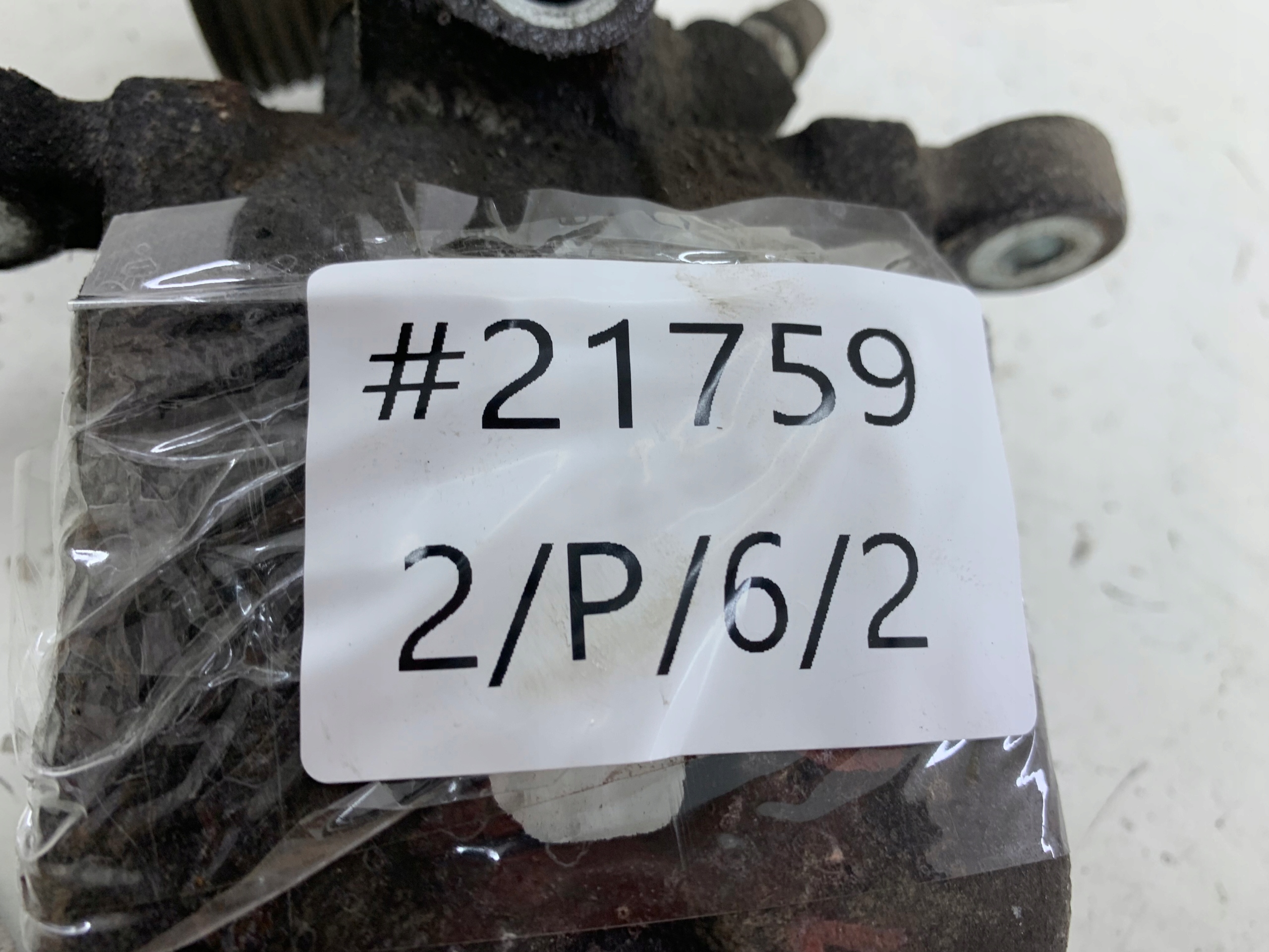 HYUNDAI i10 caliper brake left rear part