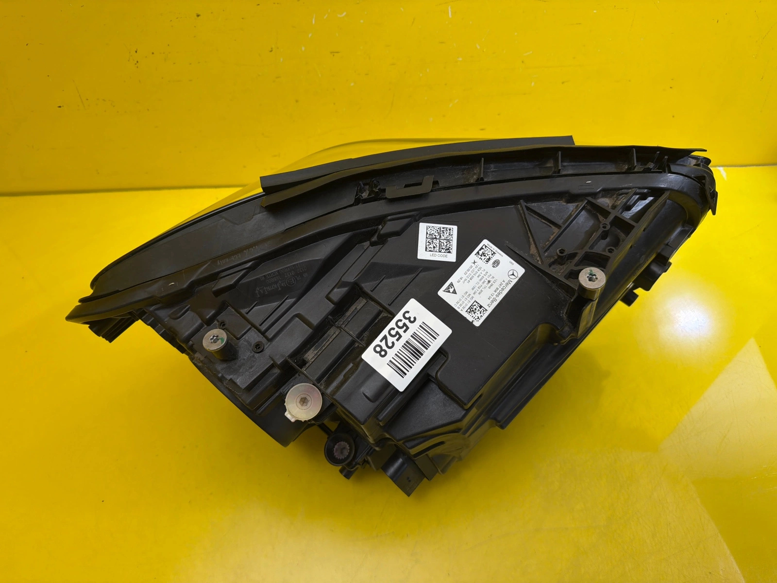 light left Mercedes B-Klasa W247 Full Led Multibeam A2479061304
