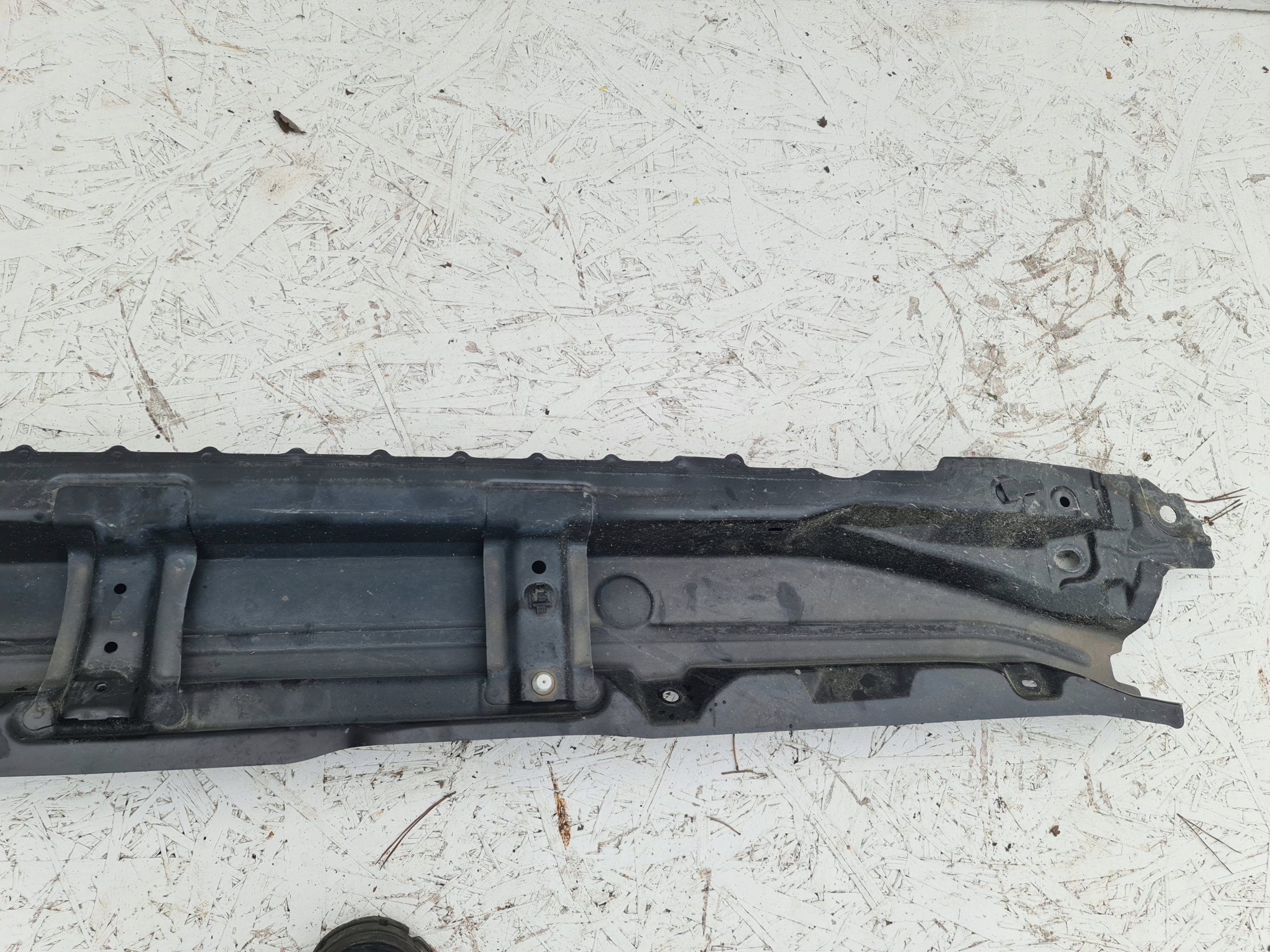 RAV4 V PODSZYBIE DOLNE METALOWE Producent części Toyota OE