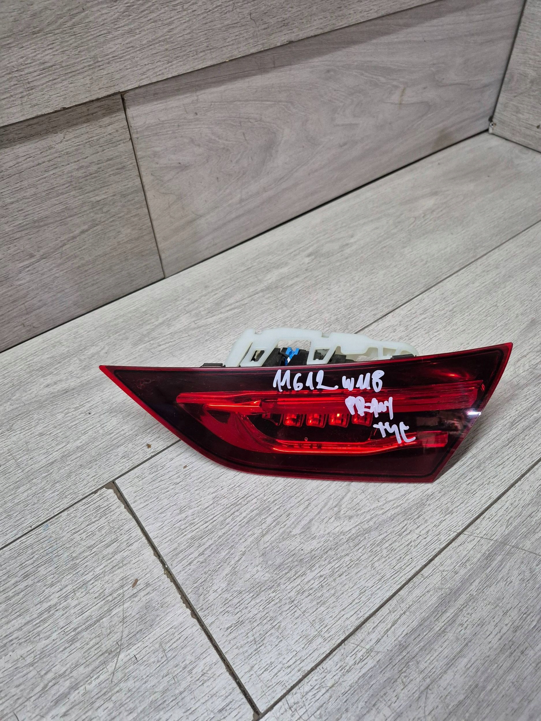 11612. MERCEDES CLA LAMPA PRAWY TYŁ A1189066200