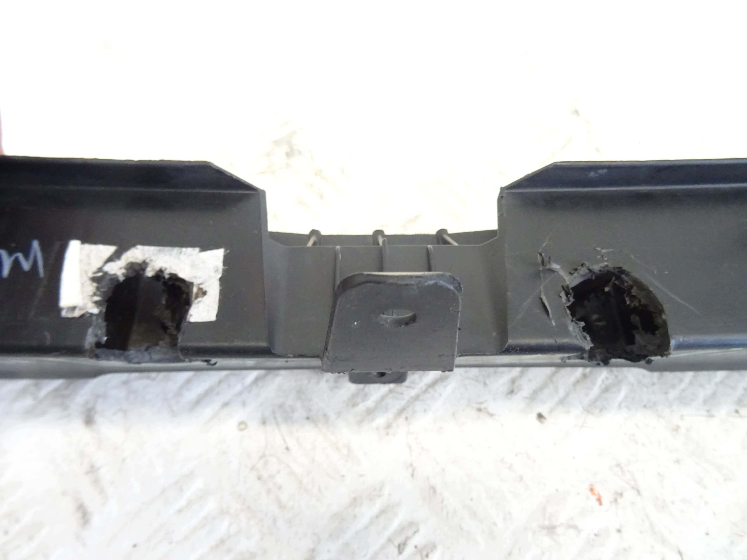 sider ABSORBER of a bumper front TOYOTA COROLLA E21 52618-02180