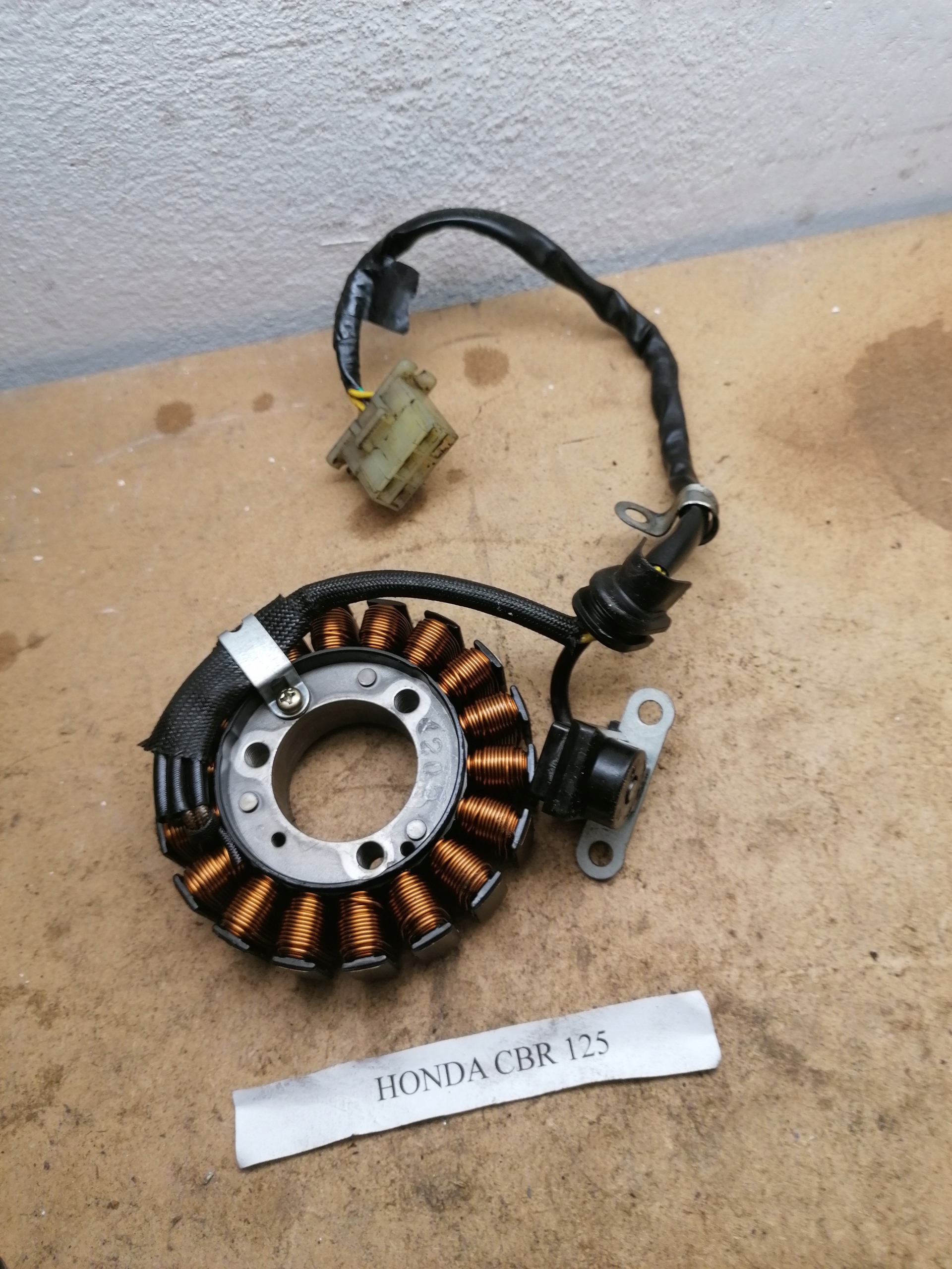 HONDA CBR 125 JC34 ALTERNATOR STATOR ORYGINAŁ 2242261100060 za 199 zł z