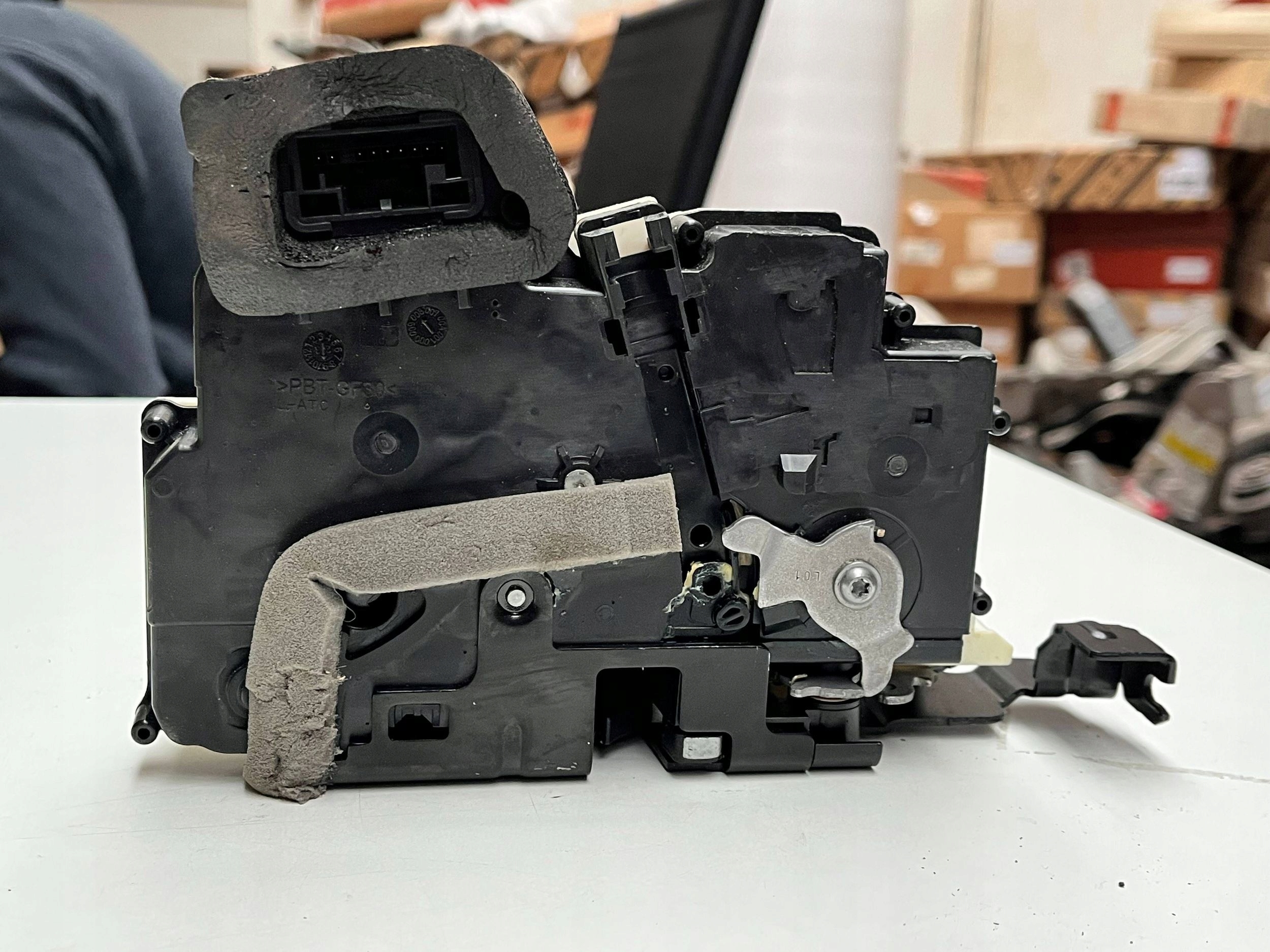 lock door przednich Audi A6 S6 C8 4K 4K1837015K !J
