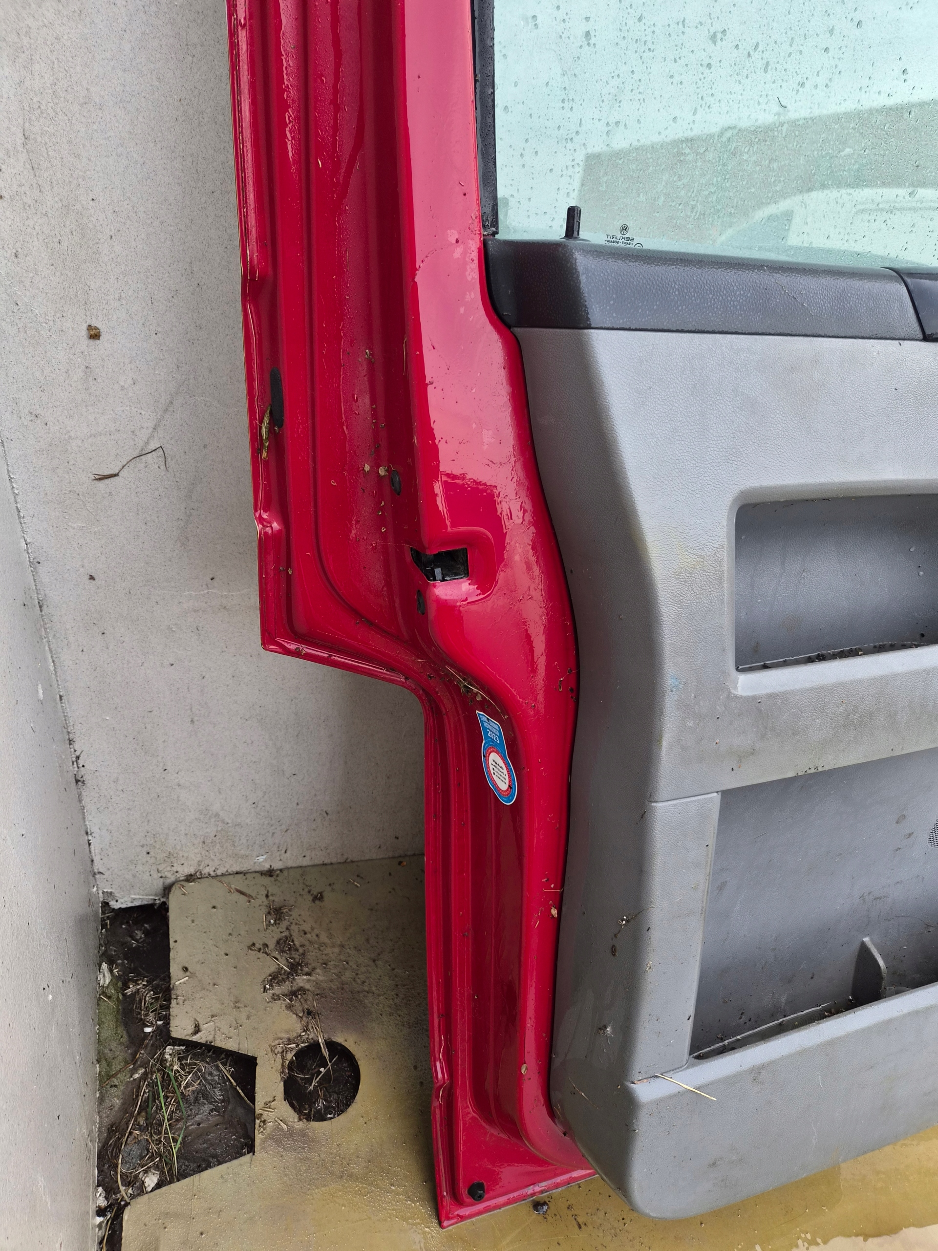 door front left VW T5 T5 LIFT front kierowca/ driver´s red