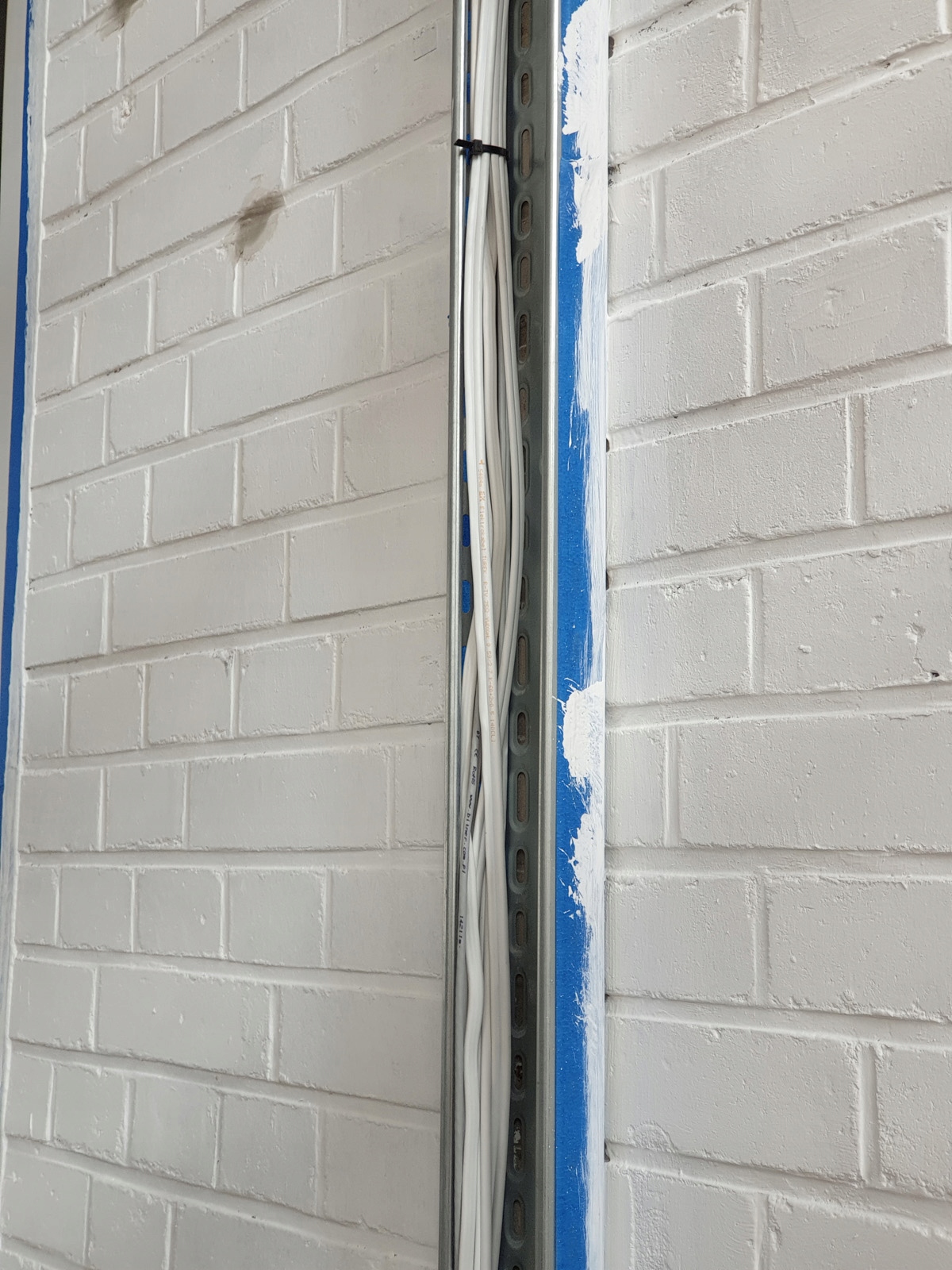 Taśma malarska niebieska 25mm /50m MR.TAPE TAŚMA MASKUJĄCA PAPIEROWA UV 30 Kod producenta MM100-25/50-MRTAPE