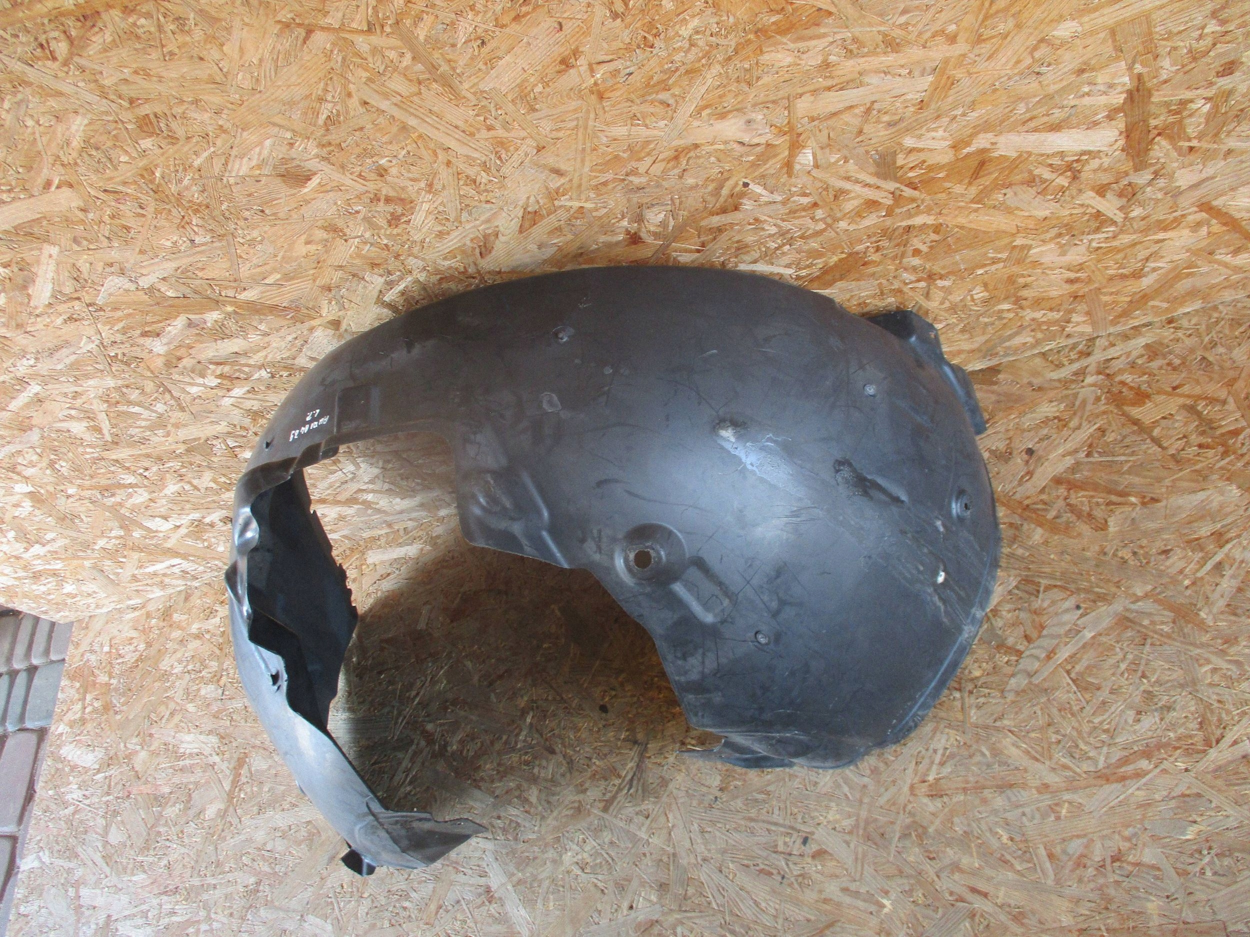 mudguard front front left AUDI A4 B9