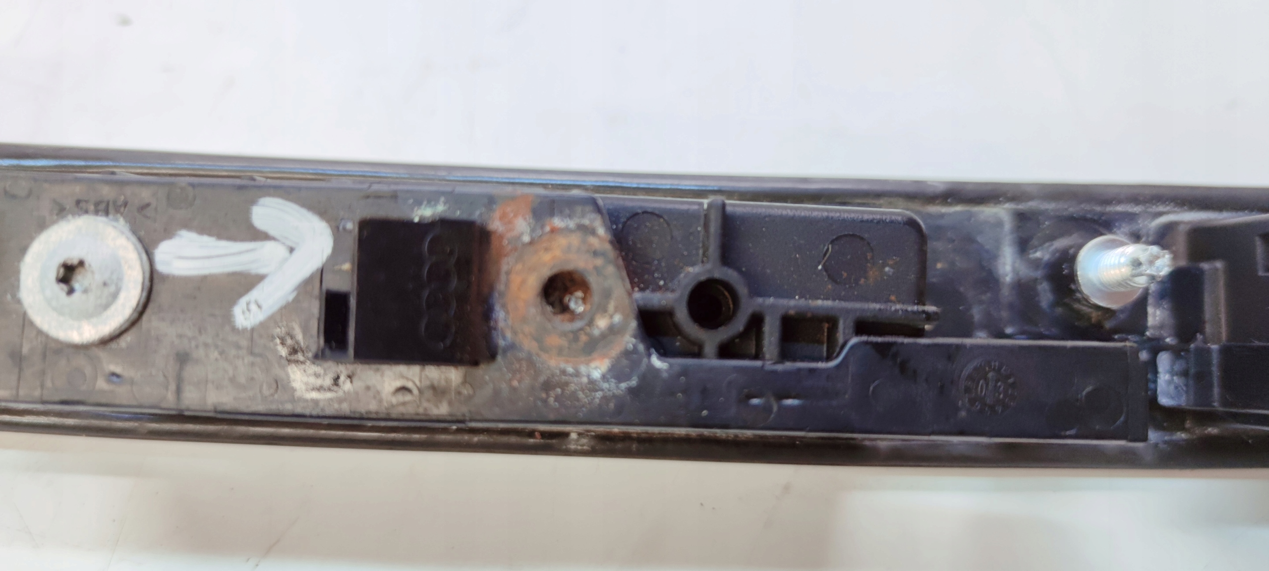 PODSWIETLENIE PANNEAU COUVERTURE AUDI A3 8P 8P0827574 *2*