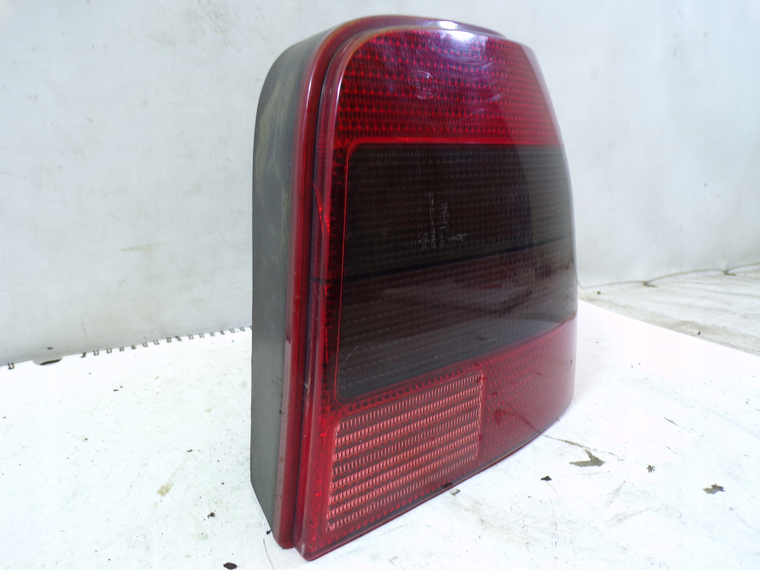 light rear rear part right VOLKSWAGEN GOLF 4 IV HB (8) (K)