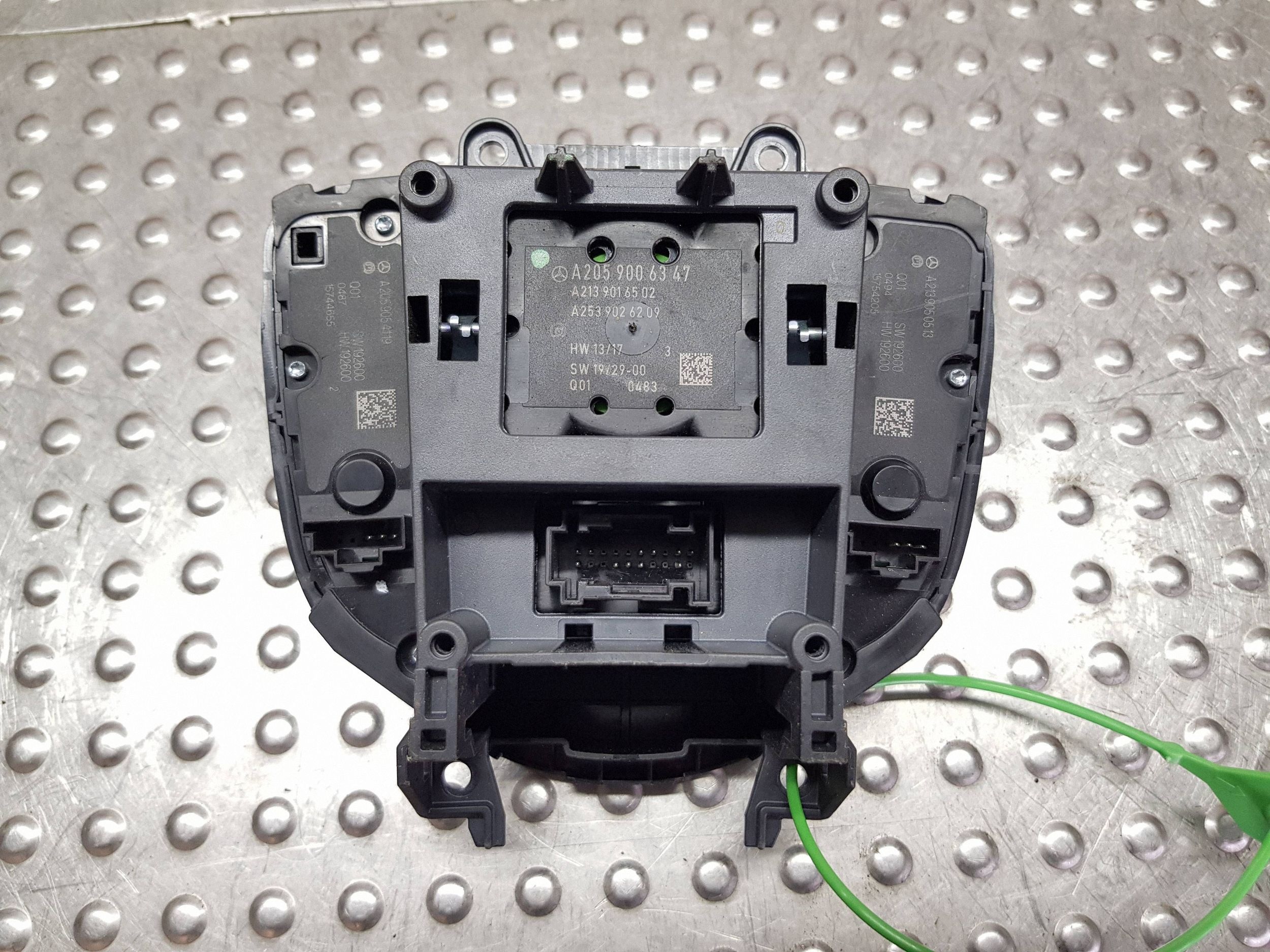 PANEL IDRIVE A2059006347 A2059054119 MERCEDES C-KLASA W205 13-21