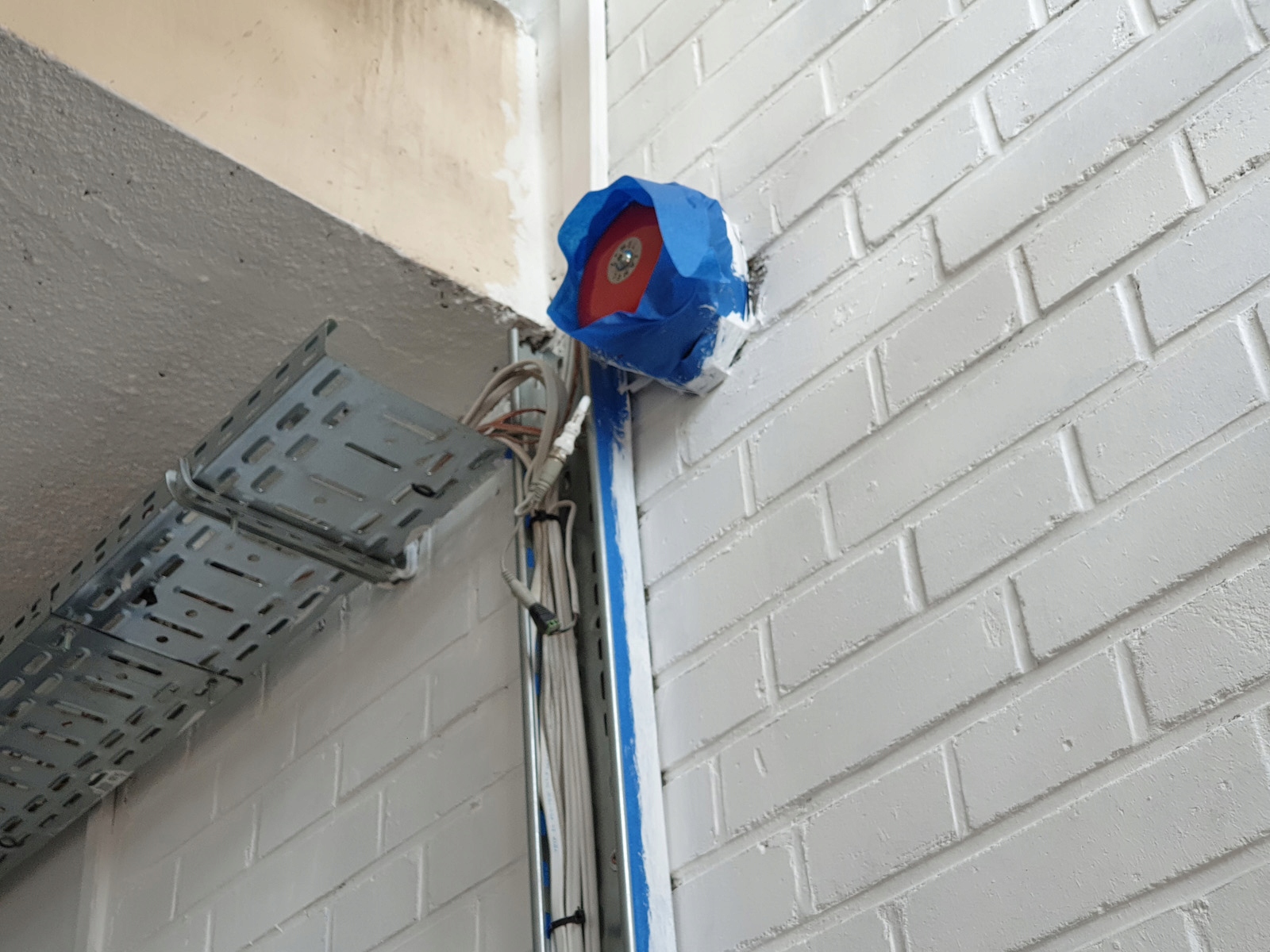 Taśma malarska niebieska 25mm /50m MR.TAPE TAŚMA MASKUJĄCA PAPIEROWA UV 30 Marka inna