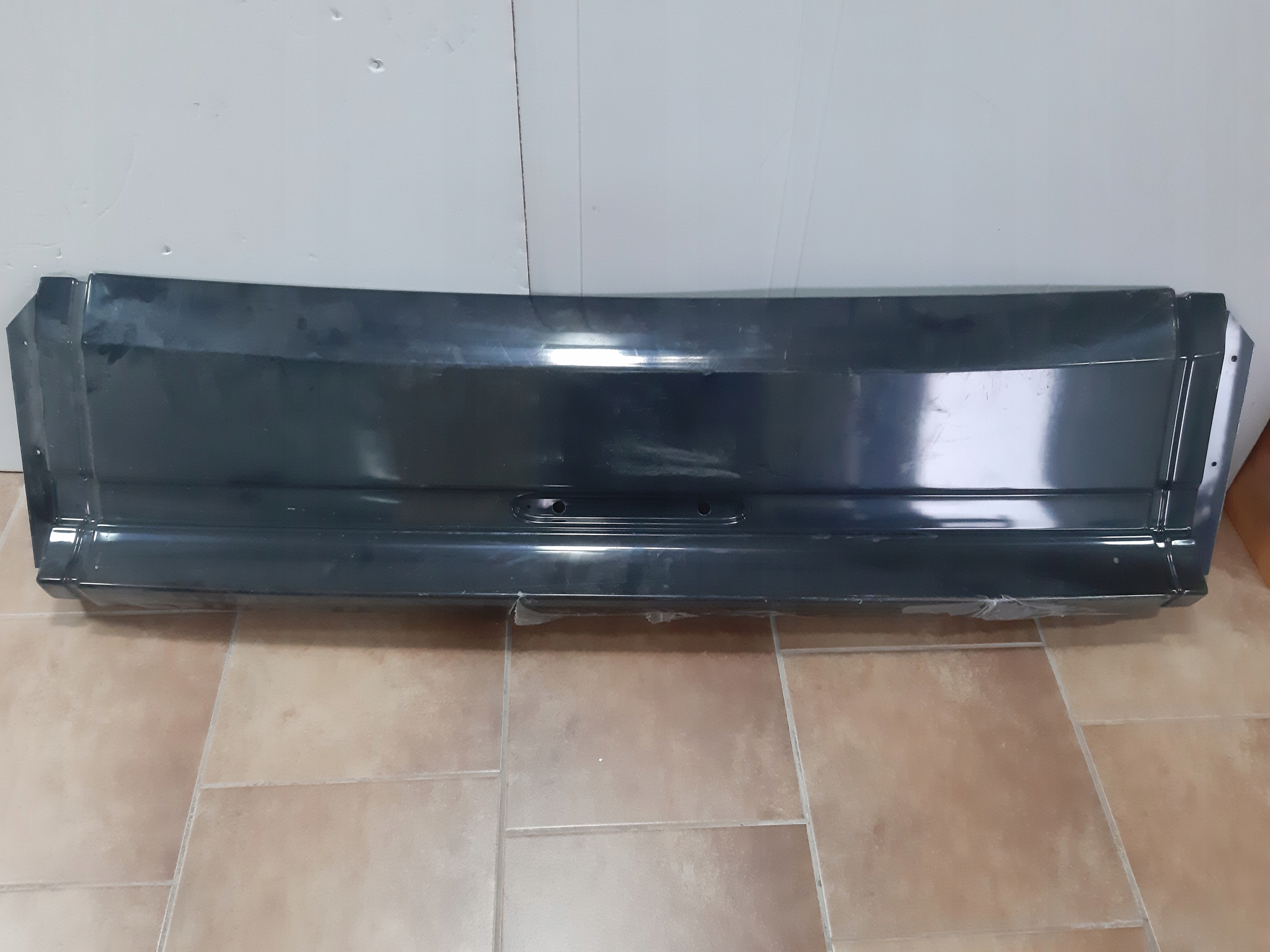 32463JI - Задній бампер RV Hobby