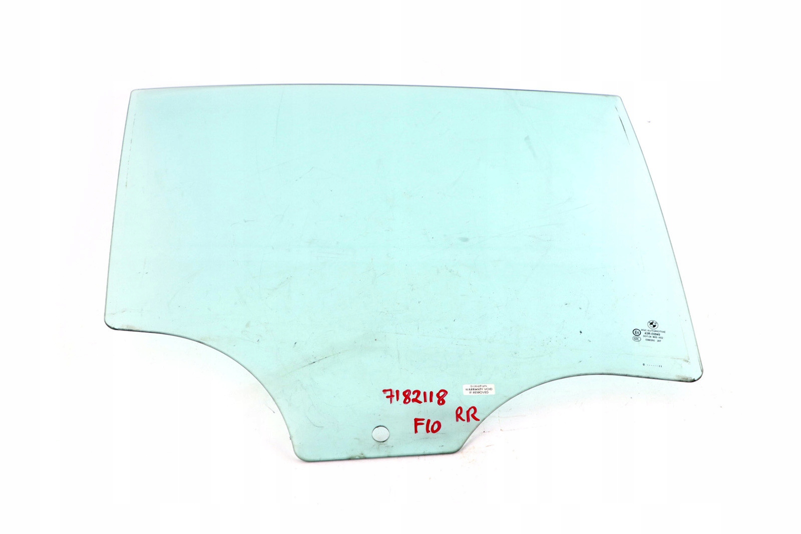 7182118 - BMW F10 стекло правой двери задняя правая AS2