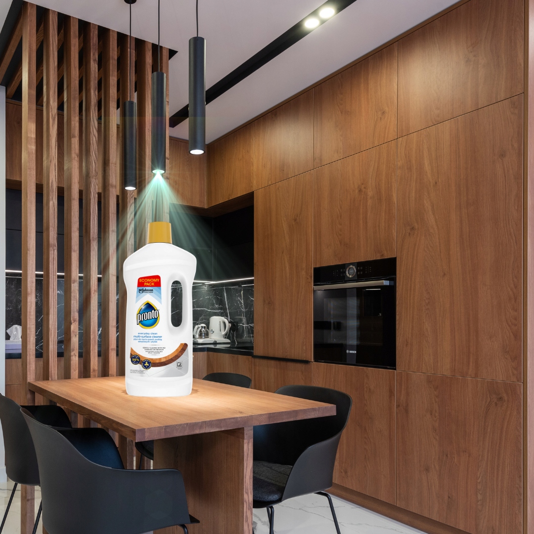 Pronto Płyn do Mycia Paneli Podłóg Winylowych i Płytek 5w1 1L Marka Pronto