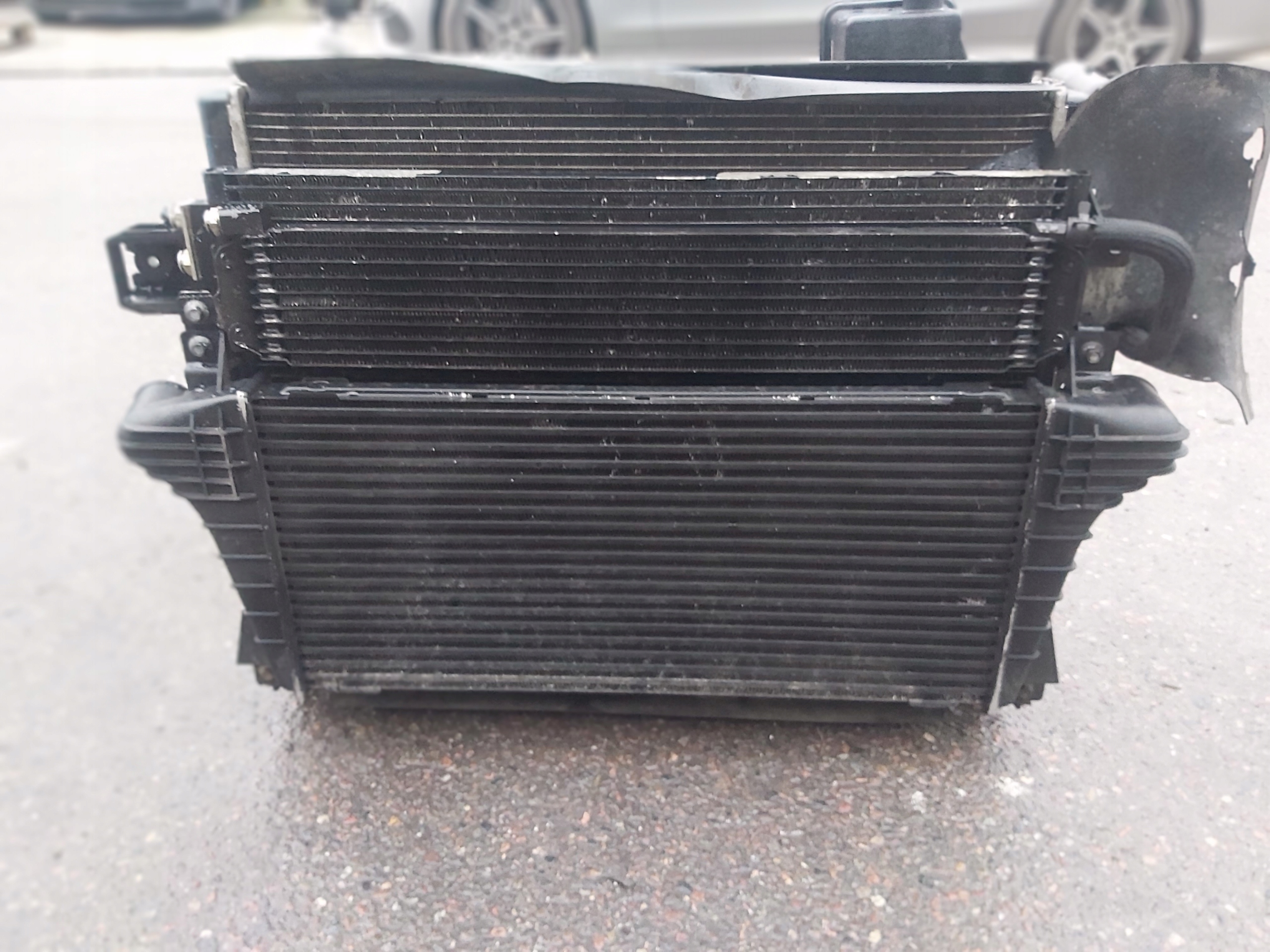 INTERCOOLER JEEP GRAND CHEROKEE WK III COMMANDER 3.0CRD ORYGINAŁ