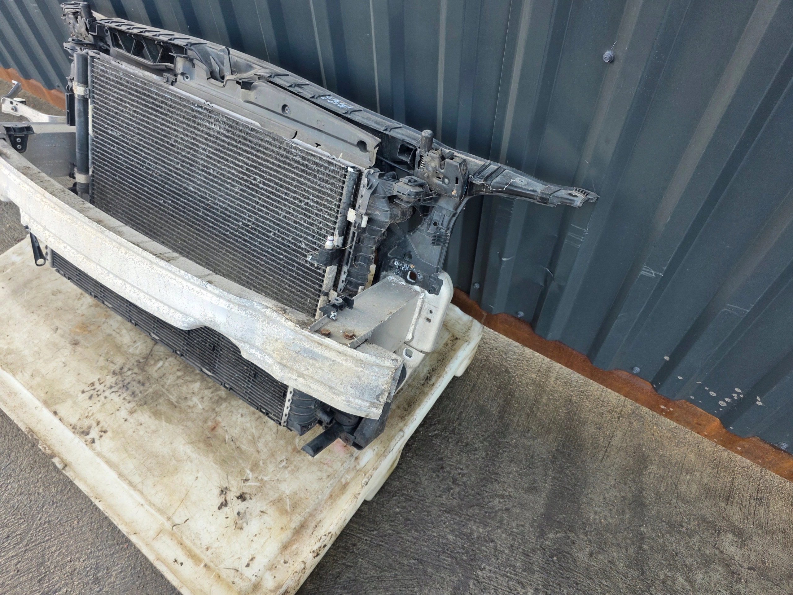 support panel for radiators complete AUDI A6 C7 A7 4G LIFT 2.0 TDI 2015-2017 complete !!!