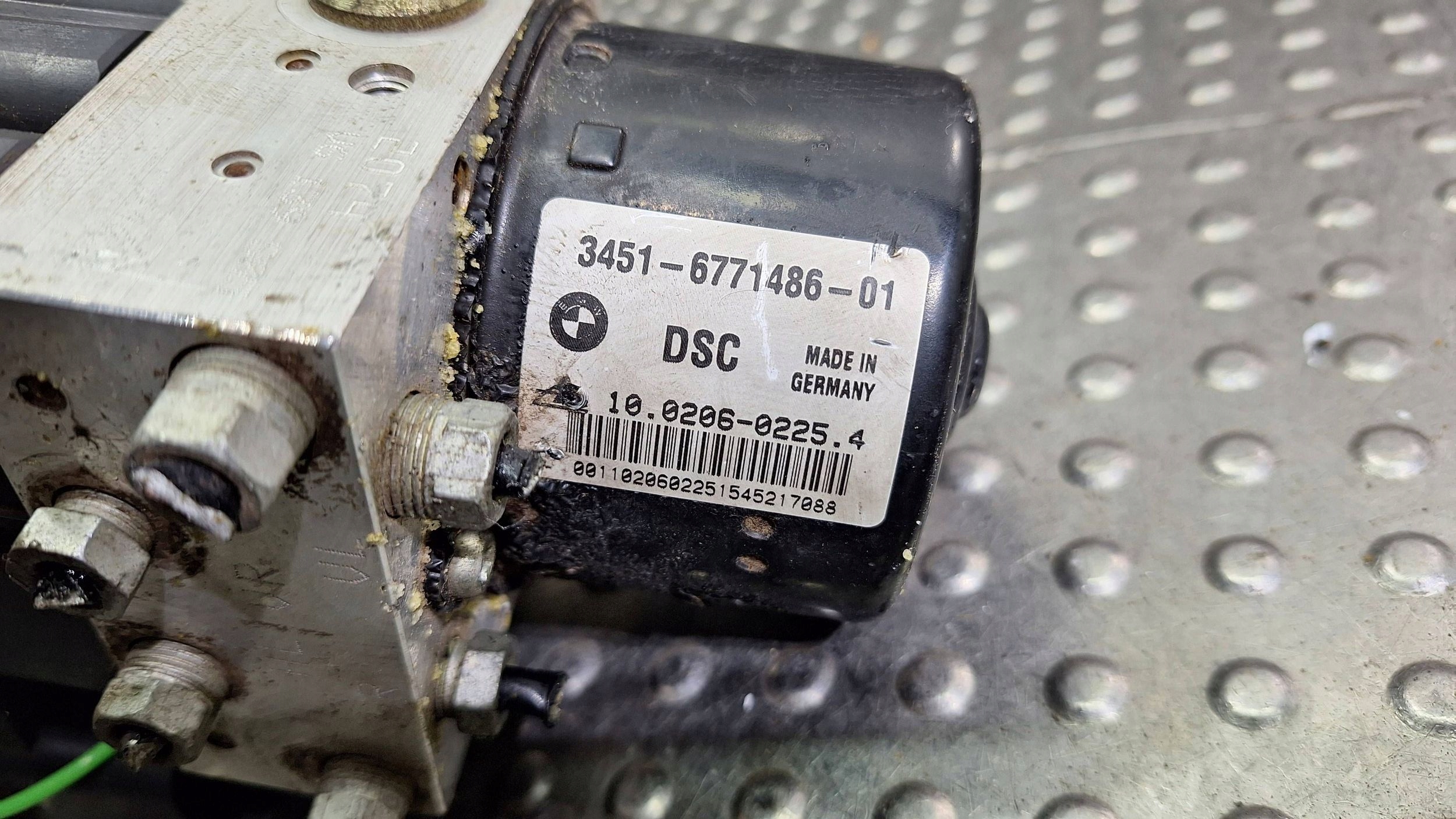 Pumpe Bedienteil ABS 6771486 6771487 BMW E81 E82 E87 E88 E90 E91 E92 E93