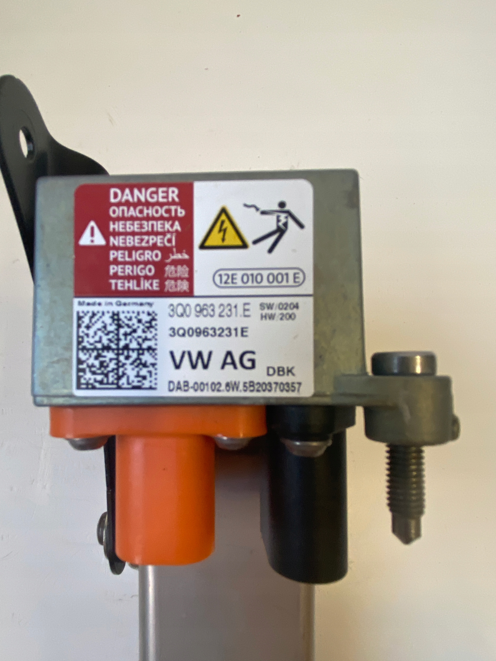 AUDI VW WYMIENNIK CIEPLA OE 3Q0963231E