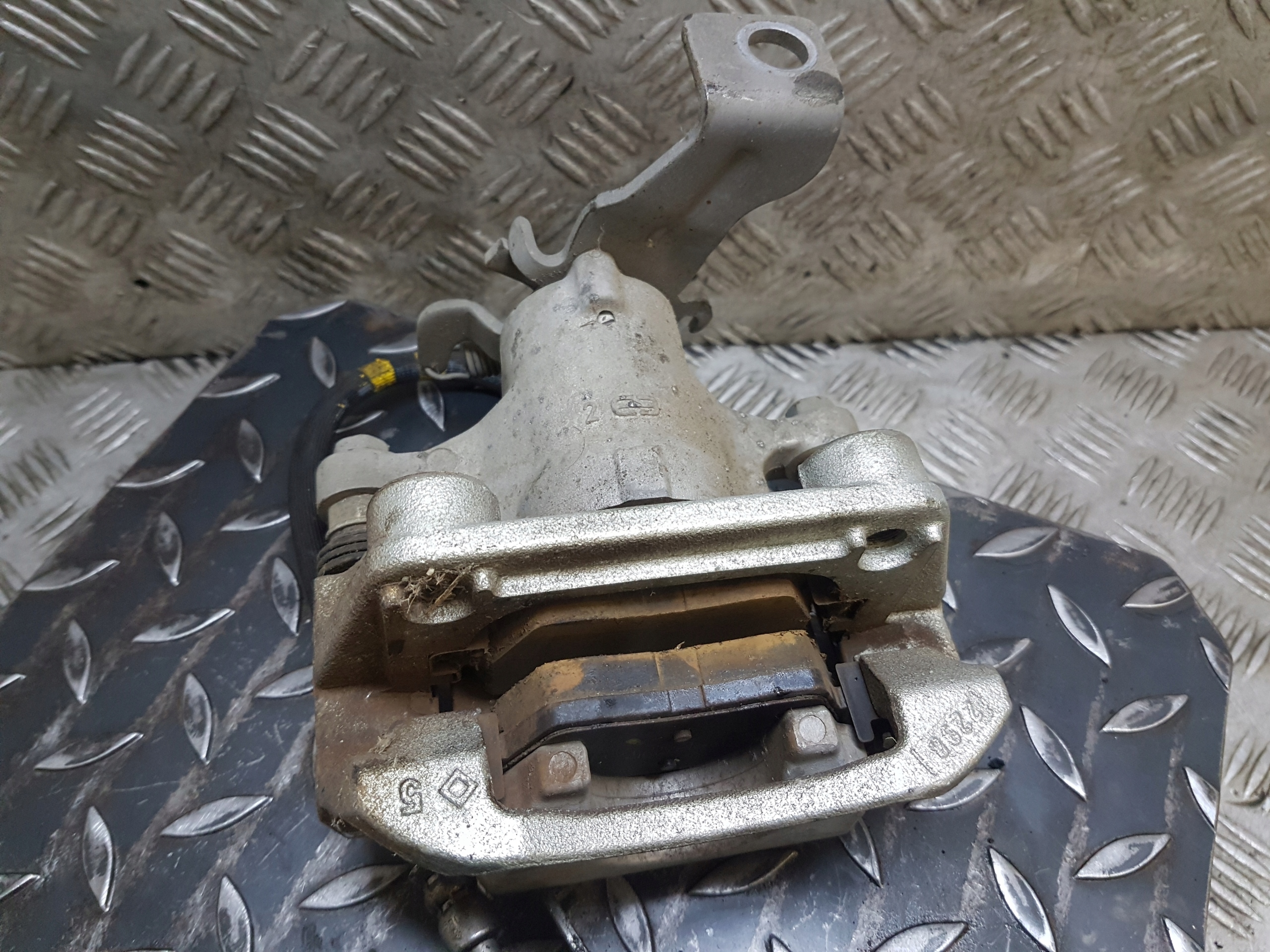 caliper brake left rear part rear KIA CEED III