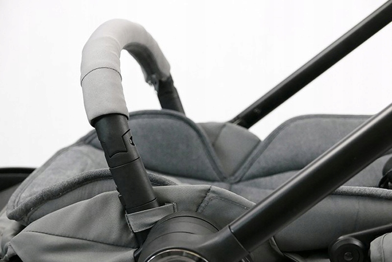 ESPIRO GALAXY WÓZEK SPACEROWY 07 GRAY CENTER Kolor Odcienie szarości i srebra