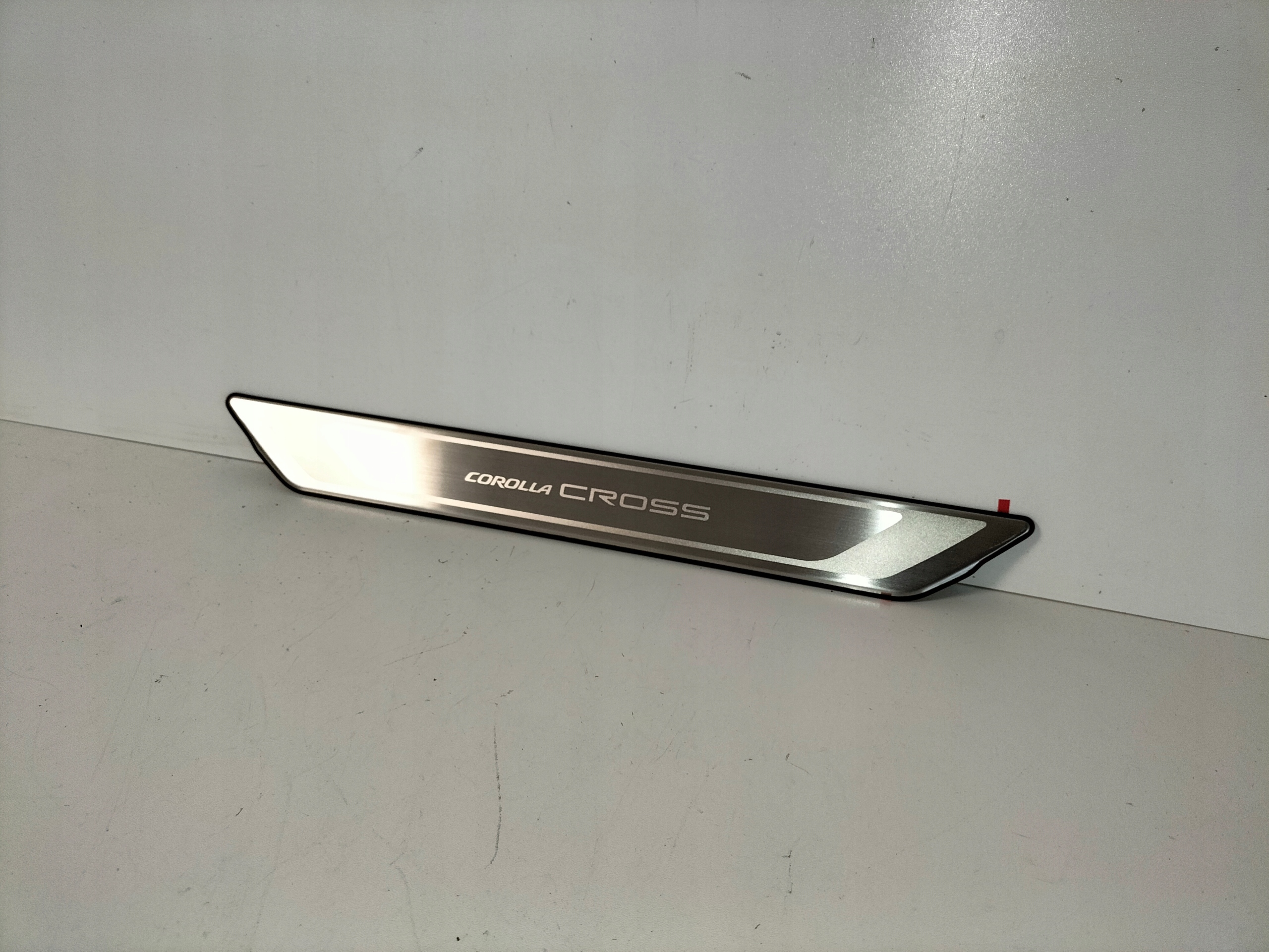 cap moulding threshold front front left TOYOTA COROLLA CROSS 20