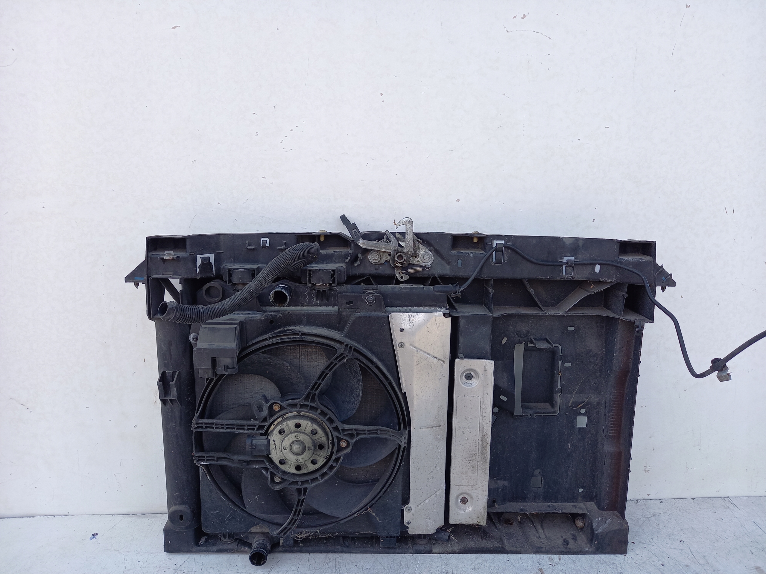 Chłodnica komplet Peugeot 207 1,4B