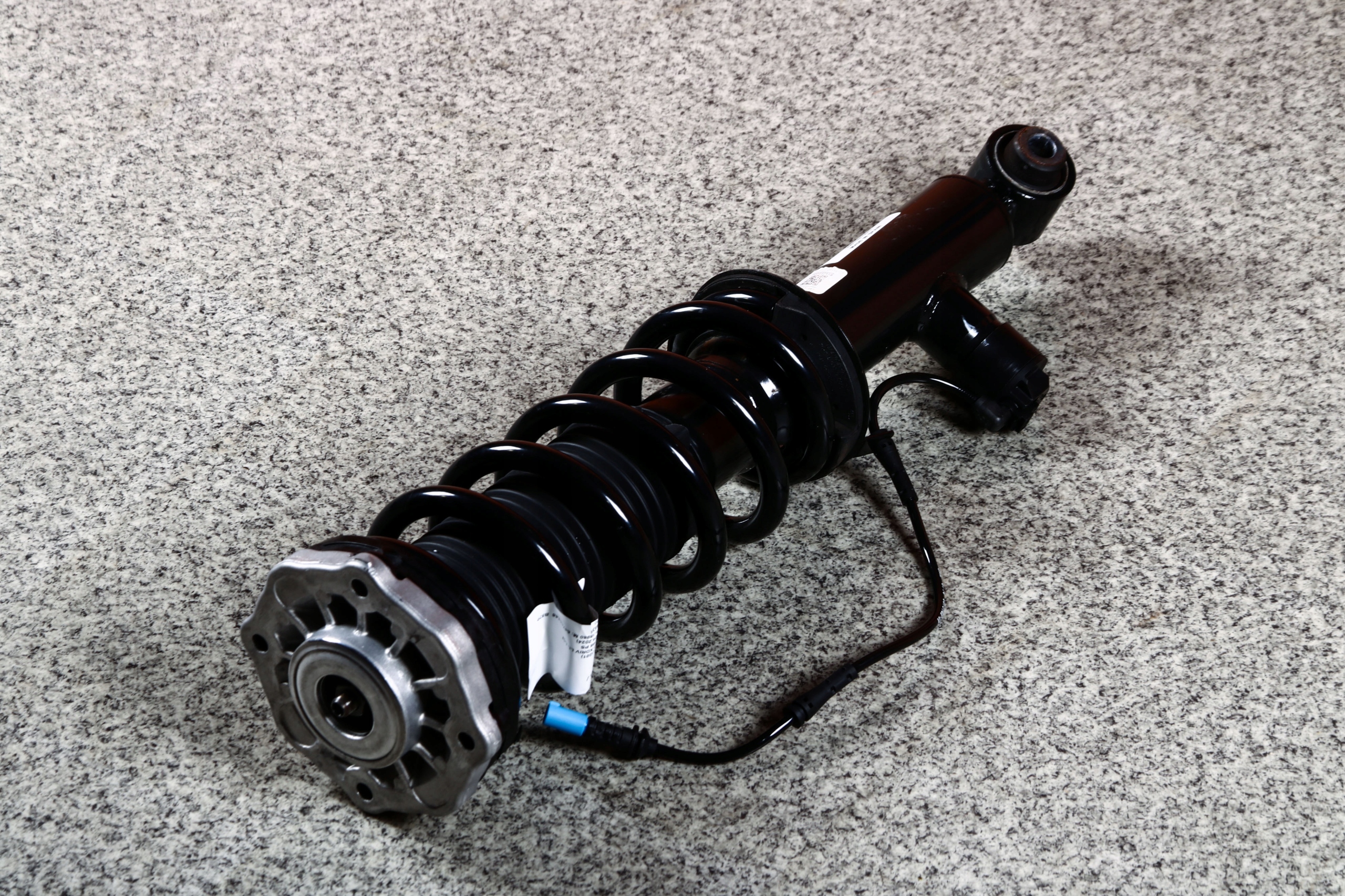 BMW X3 G01 shock absorber right left rear part rear VDC 6887148 3385 km !!!