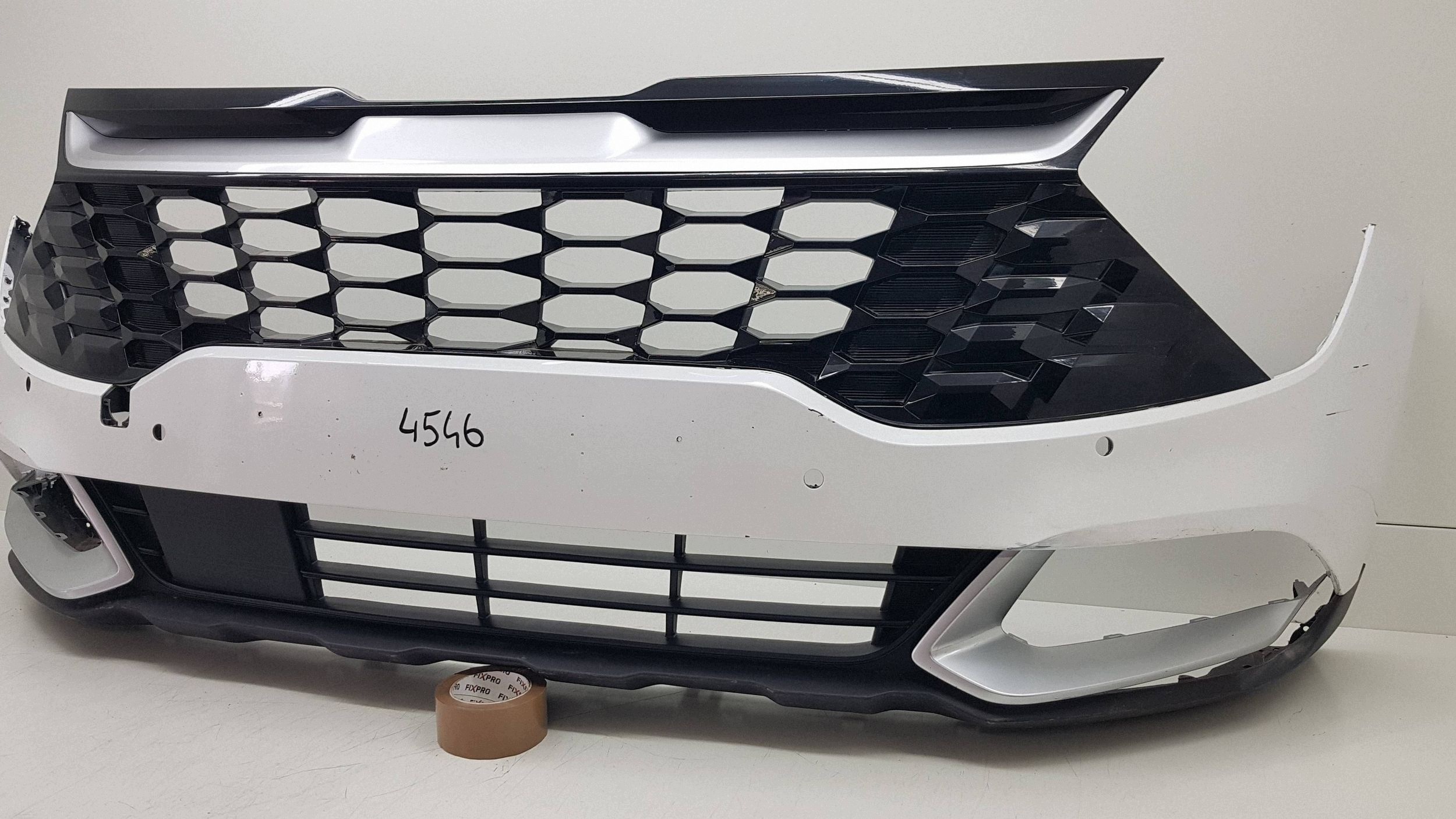 KIA SPORTAGE 5 V 2021 - bumper front 86511-R2000