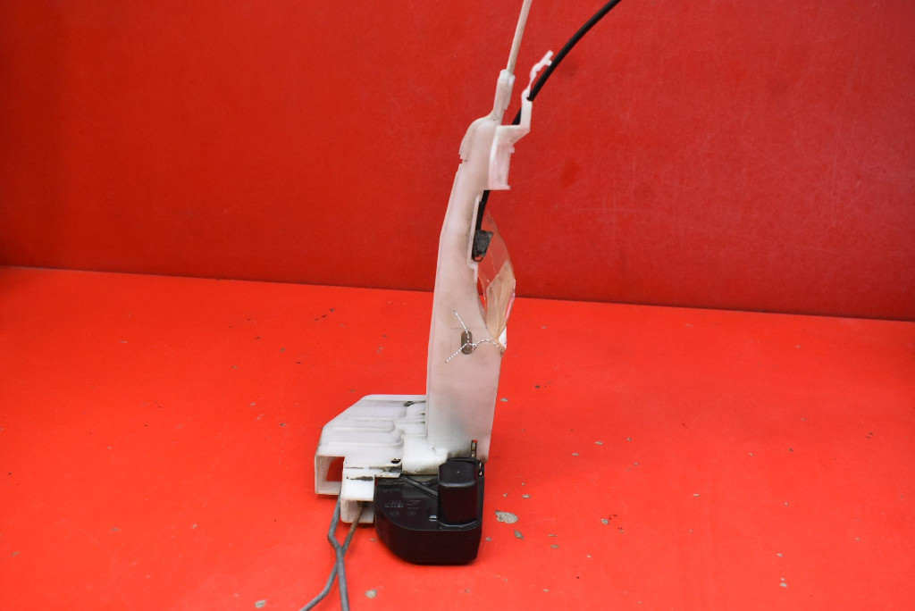 lock door left front front EU CHRYSLER PACIFICA 1 and CS 03-08
