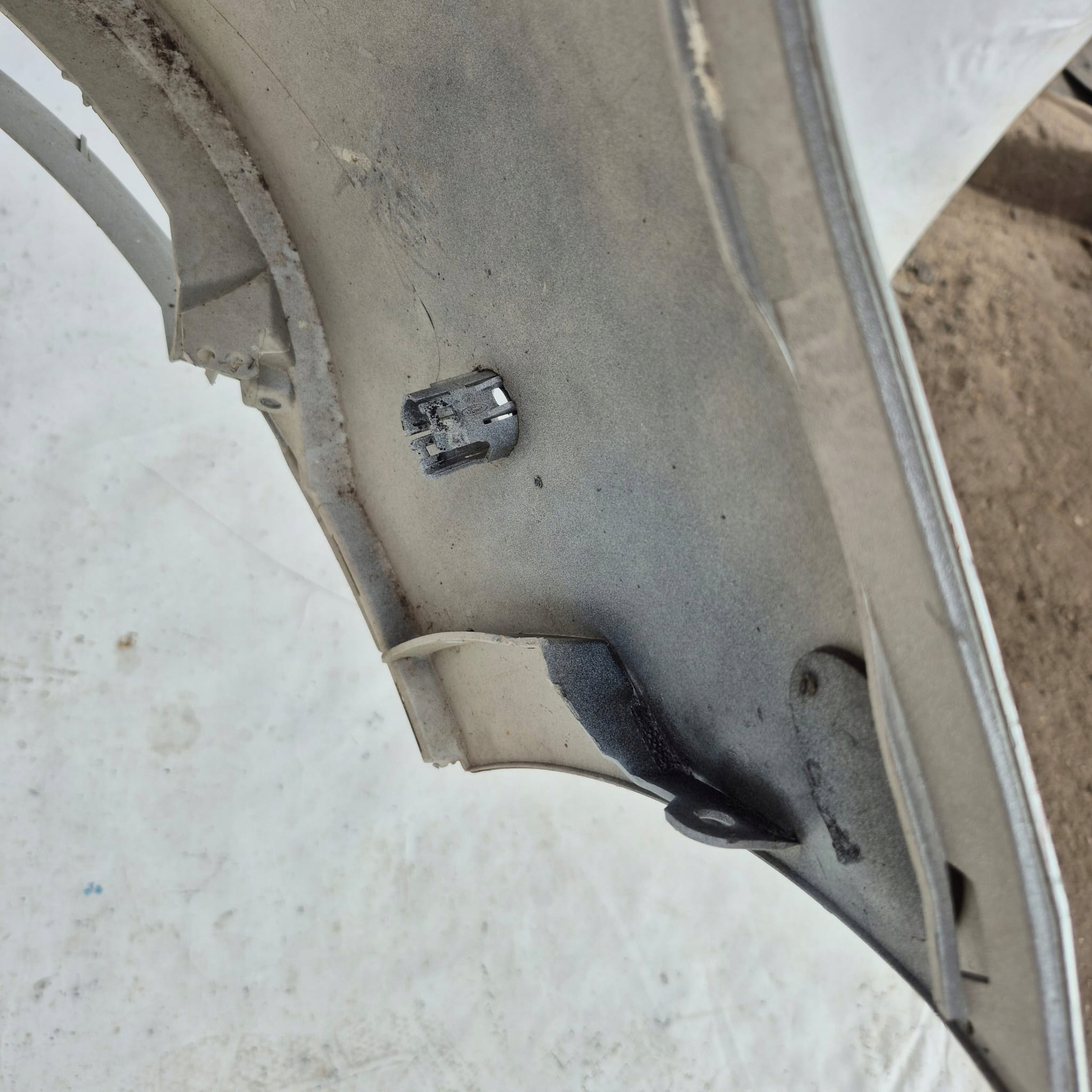 FORD FOCUS MK3 HB LIFT 14- bumper rear part rear 6XPDC