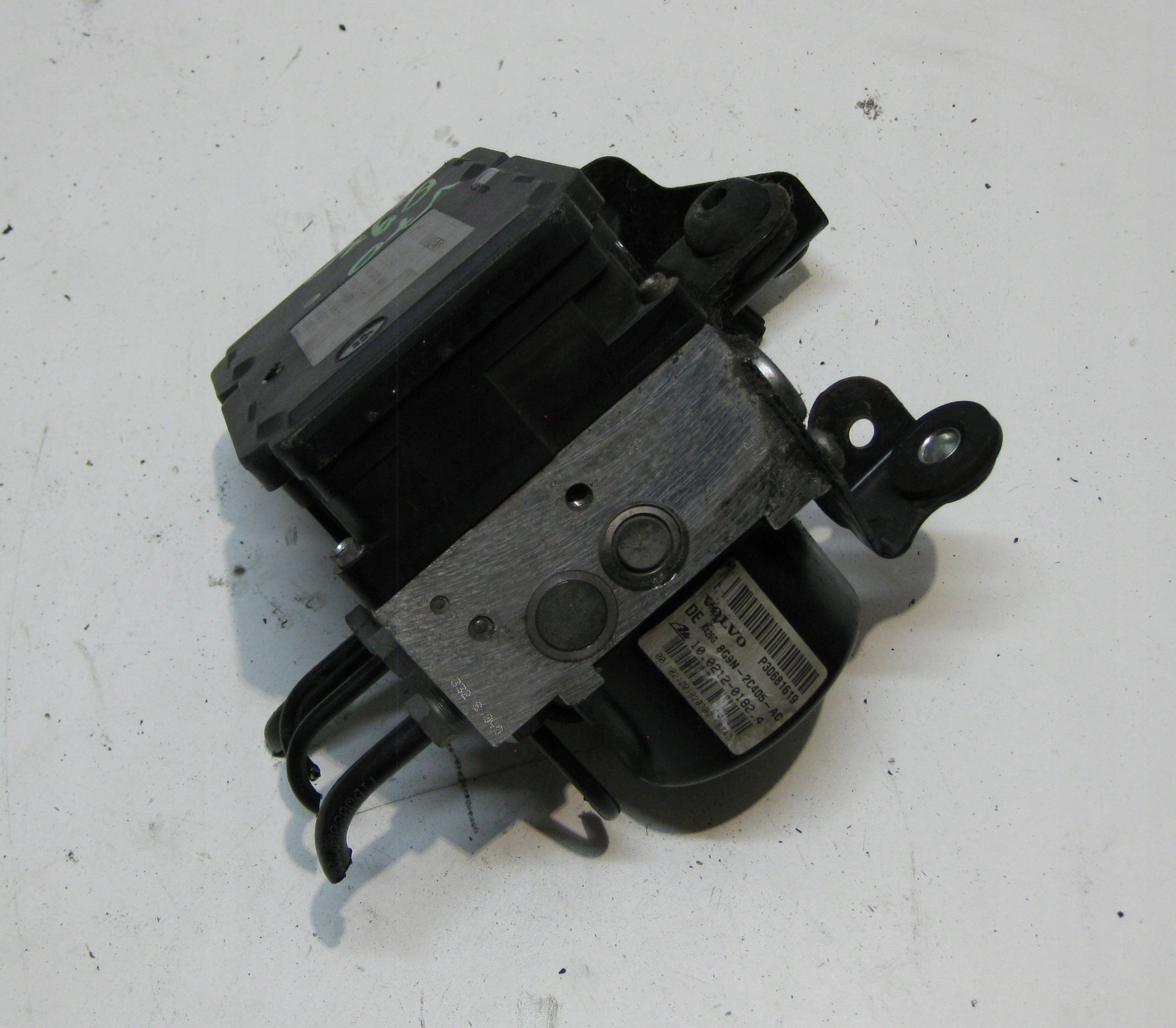VOLVO V70 2.0 D 09R pompa ABS 8G9N2C405AC