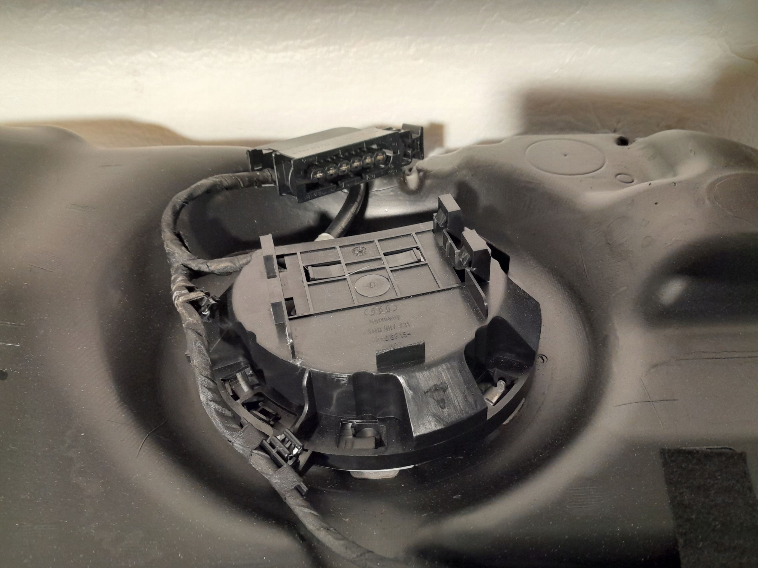 AUDI Q8 4M tank 4M0201060DB 4M0919087F