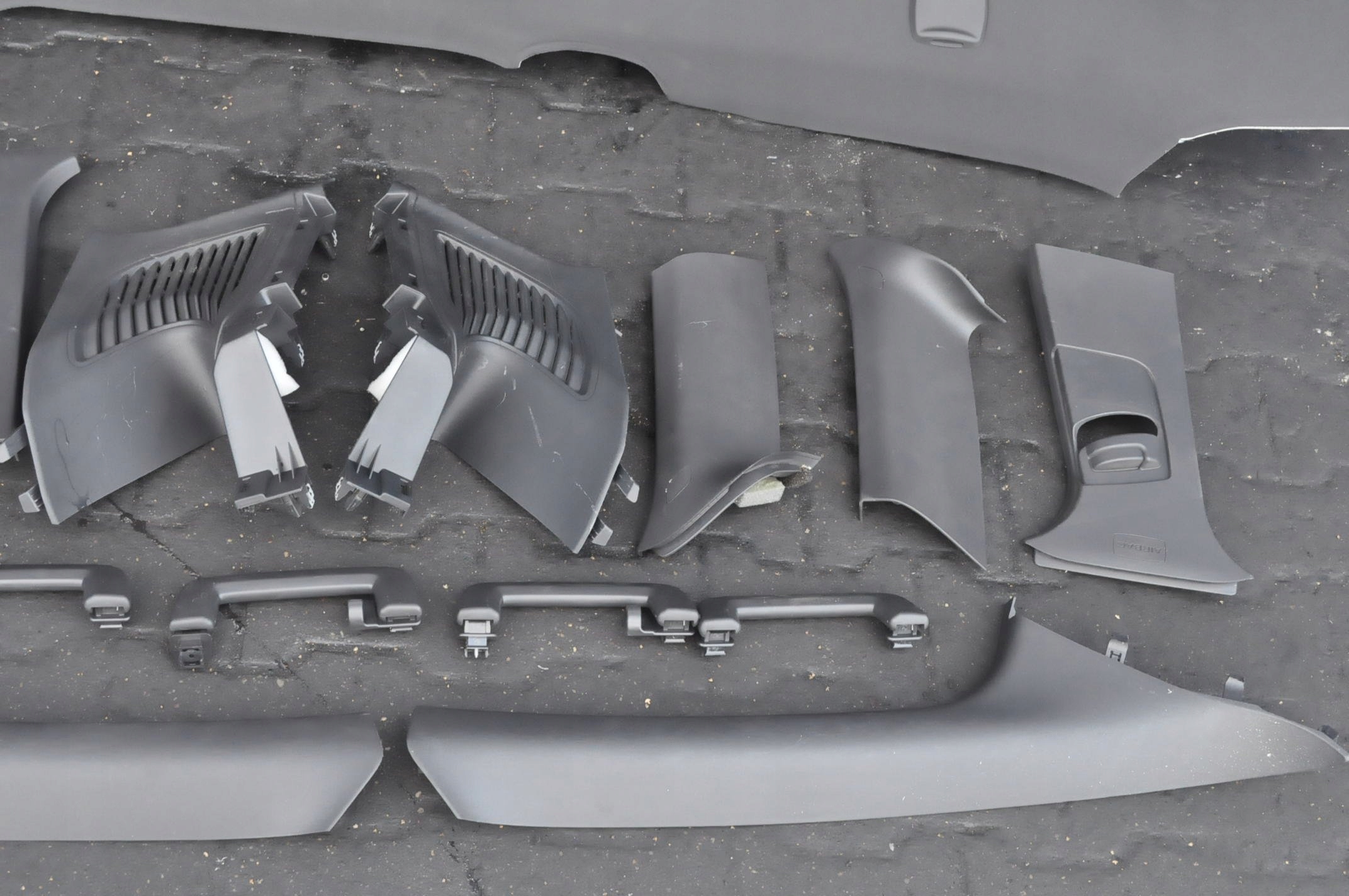 FORD FOCUS MK3 ST KOMBI CZARNA PODSUFITKA DACHU +SŁUPKI PLASTIKI RĄCZKI Typ samochodu Samochody osobowe