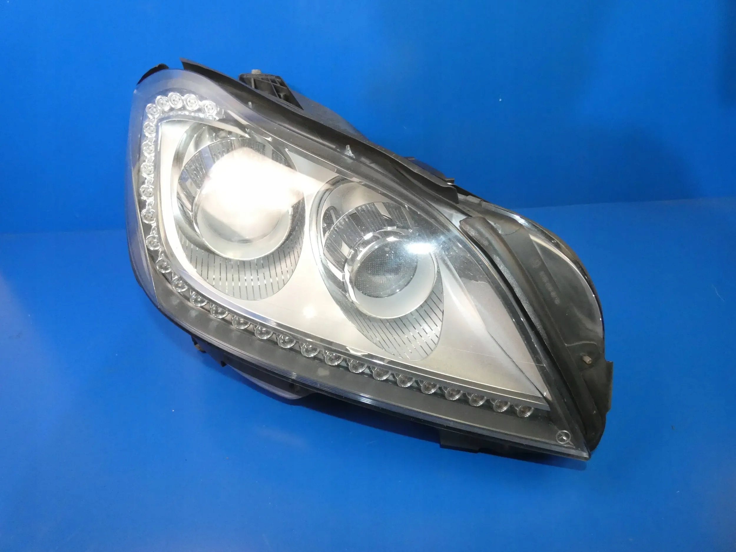 Mercedes-Benz CLS W218 light right front XENON positioning BIXENON