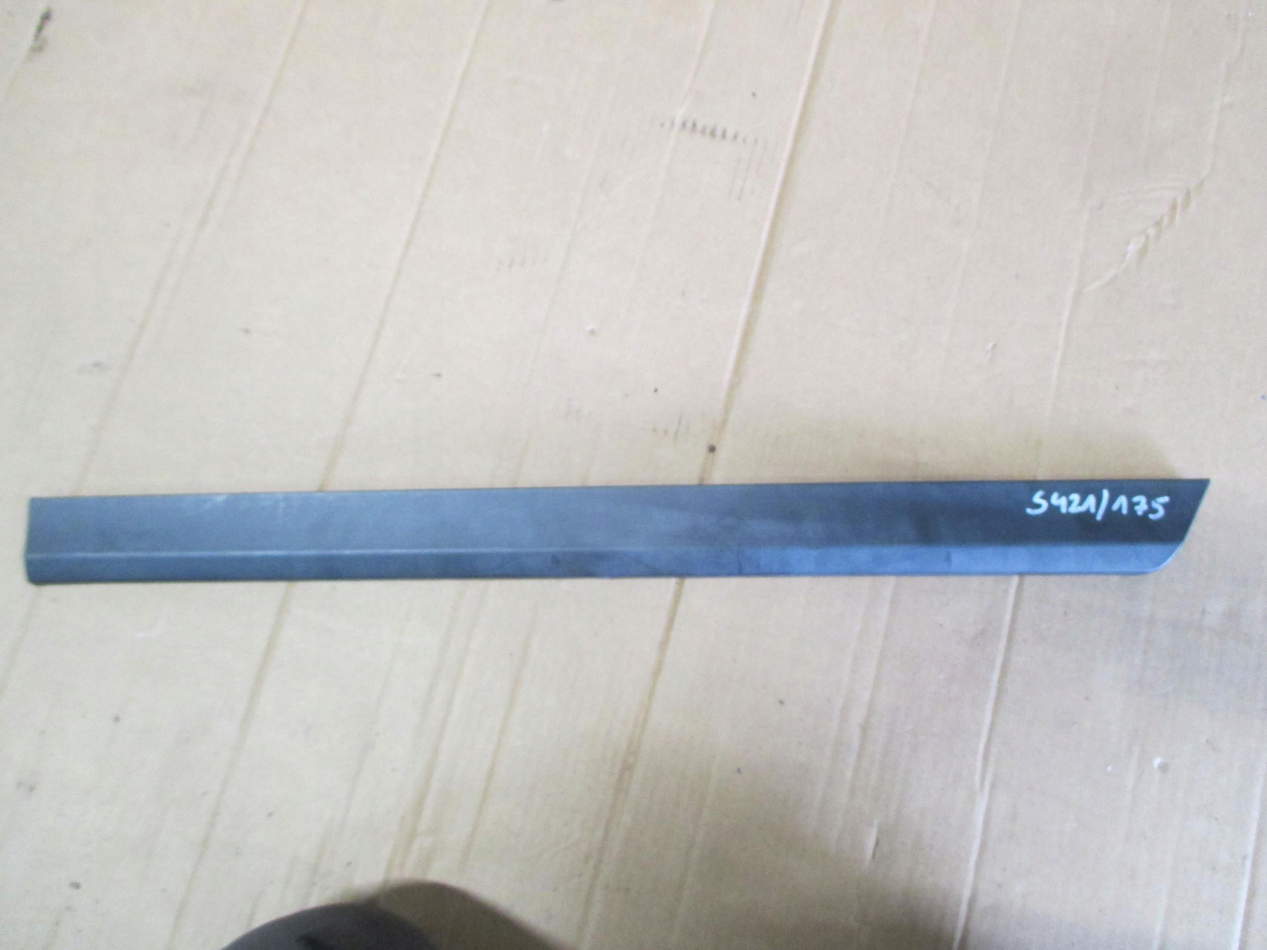 VW PASSAT B6 LISTWA DRZWI LEWY TYŁ 3C0854949