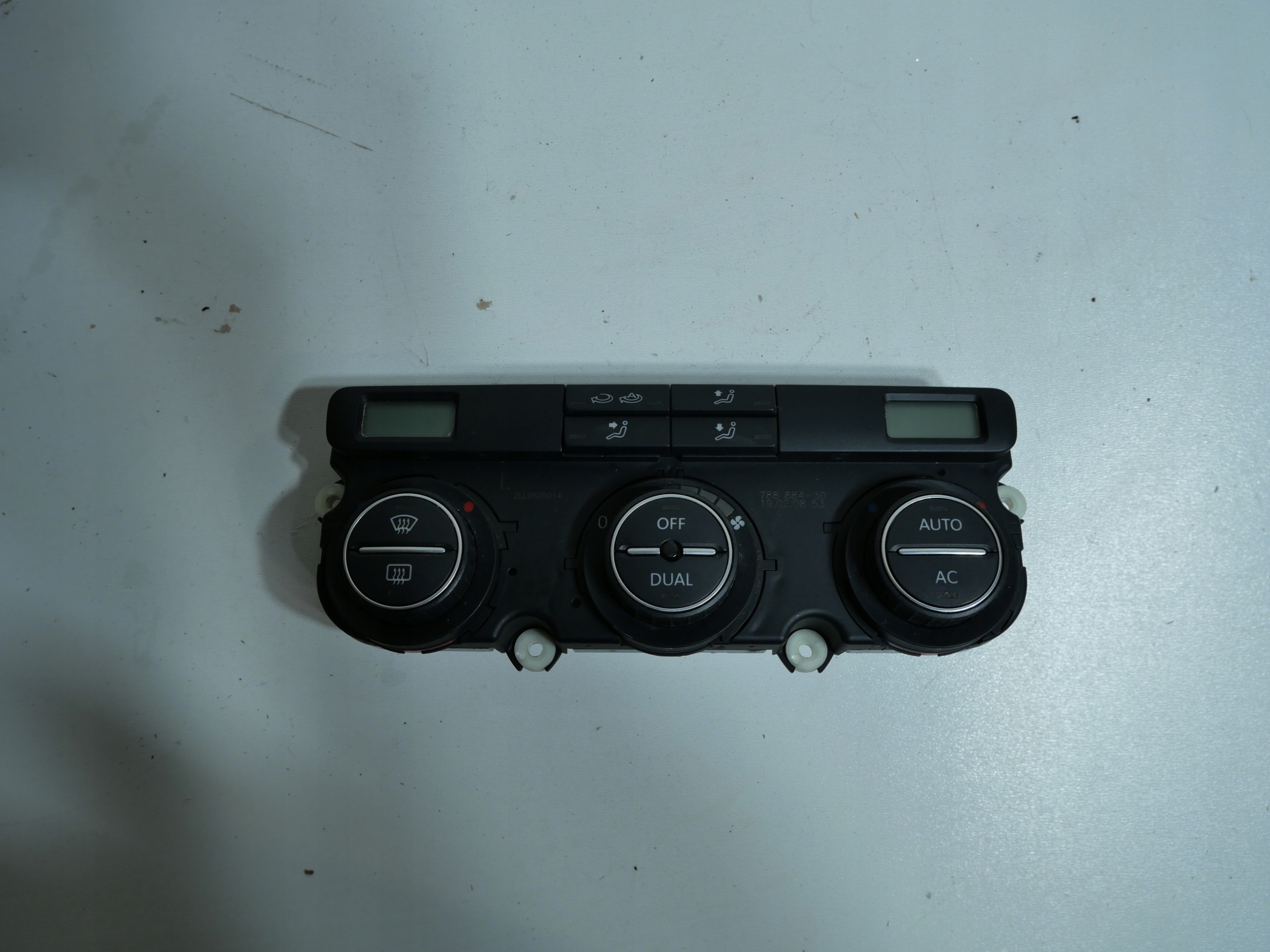 Unite commande clima VW GOLF V Positif PASSAT B6 TOURAN 1K0907044CT