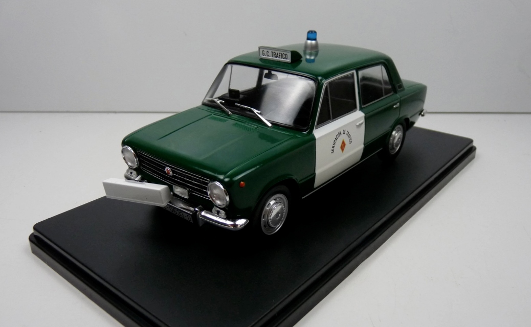 Seat 124 D Fiat 124 Lada 1200 1973 Salvat 1:24