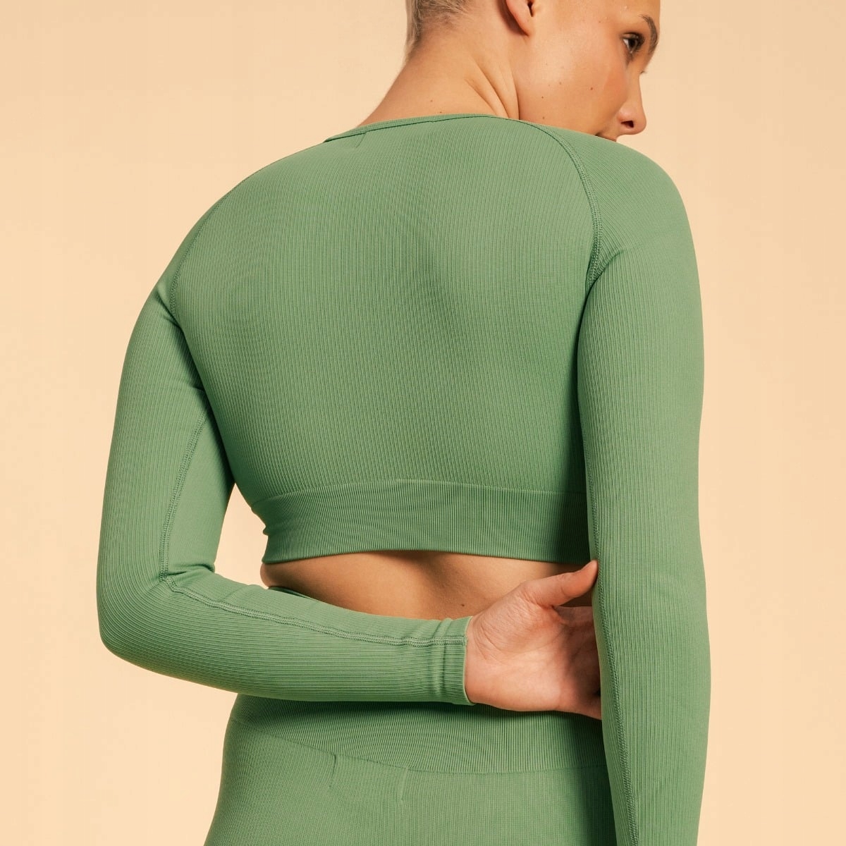 GymBeam Damski Crop Top Hyper Olivine XXL