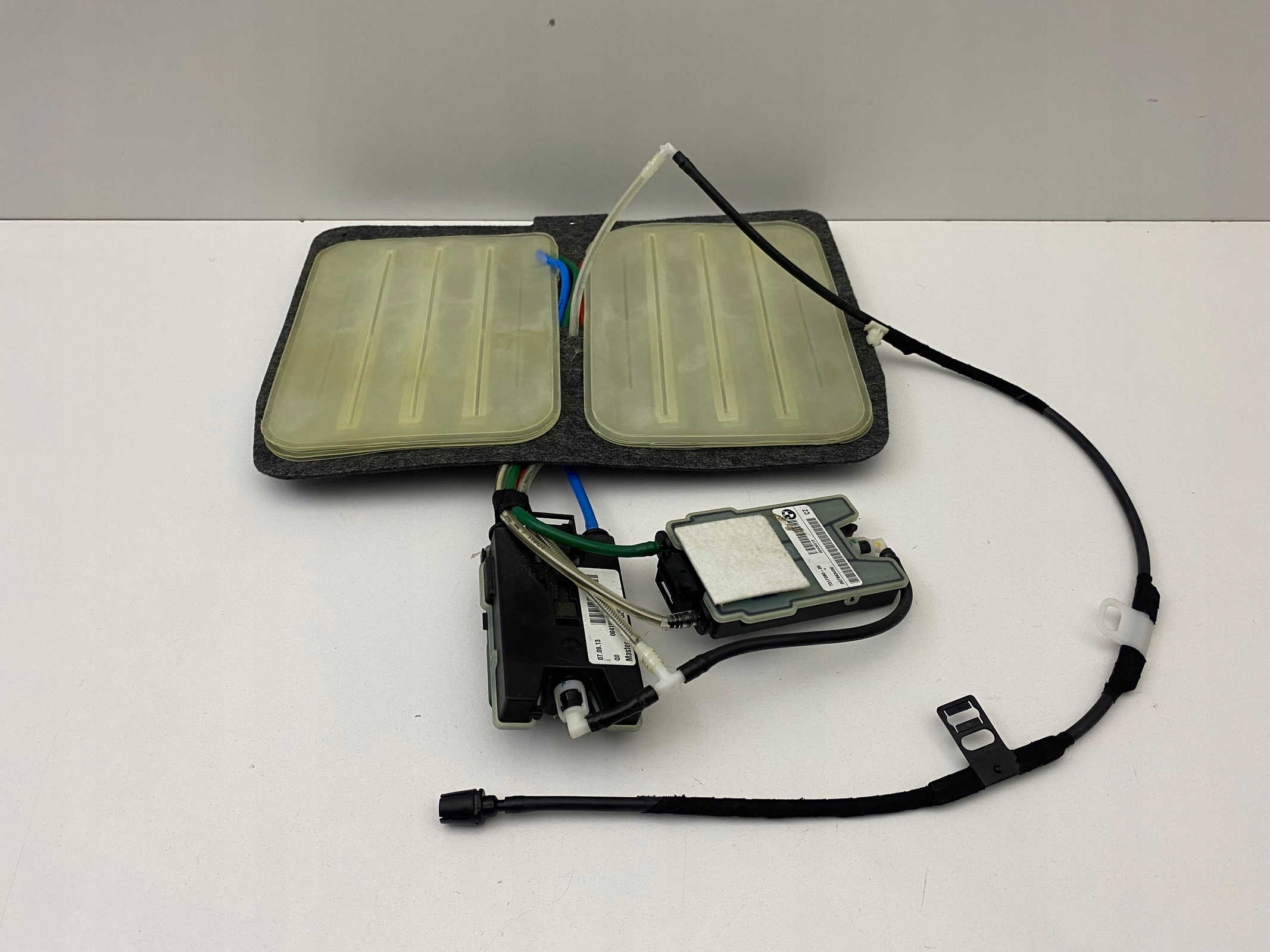 52107317080 - BMW F01 F10 блок привода активного сиденья