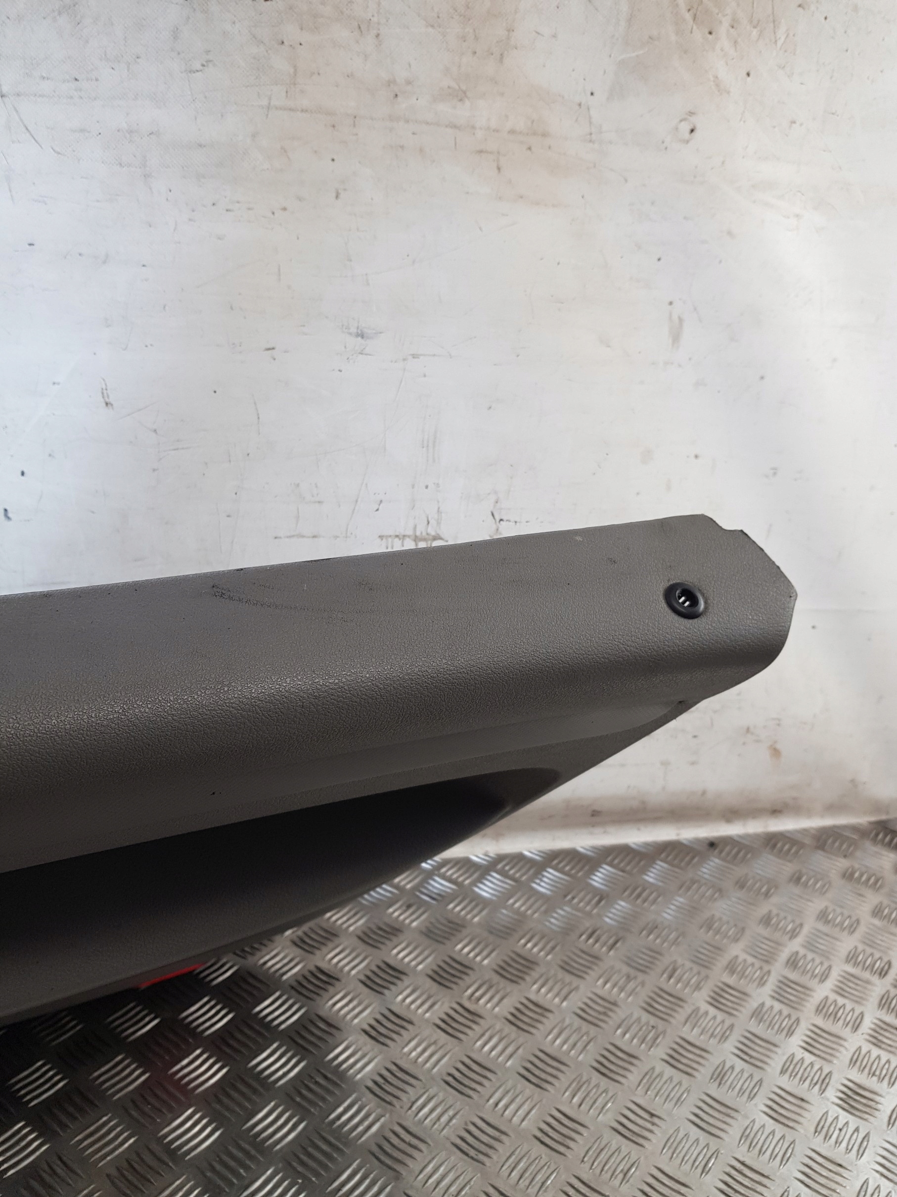 side door right front 2K0867006A3U6 VW CADDY III 07R
