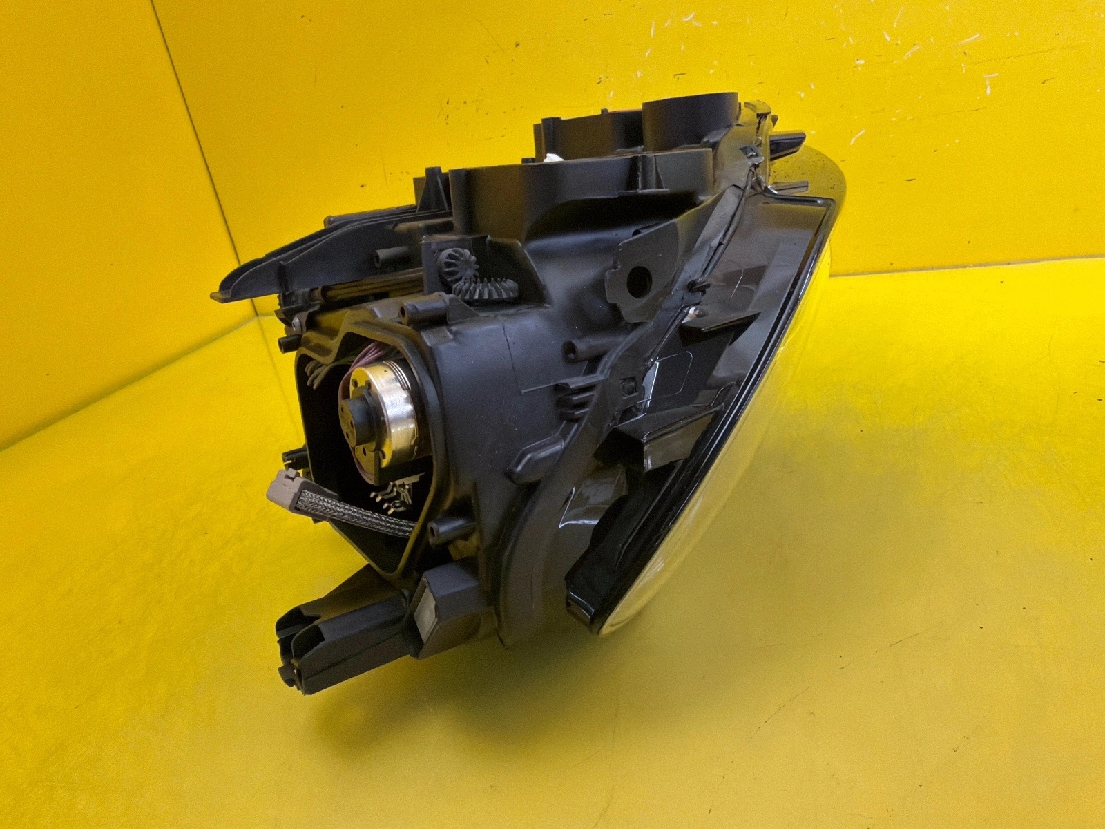 light left front VW Golf VII Bi-Xenon 5G1941033