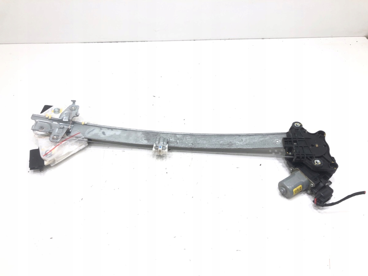 PODNOŚNIK SZYBY PRAWY PRZÓD HONDA CIVIC X CM0937900 Sportowy/Coupe Jakość części (zgodnie z GVO) O - oryginał z logo producenta pojazdu (OE)