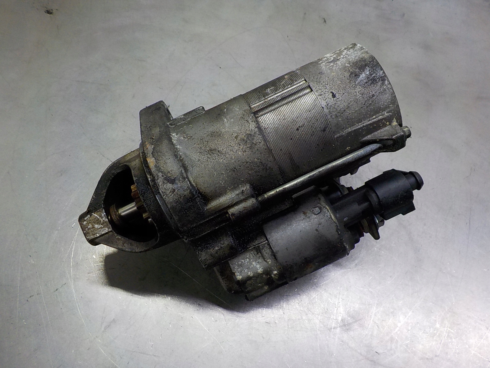 AUDI A6 C6 4.2 startér 079911023D