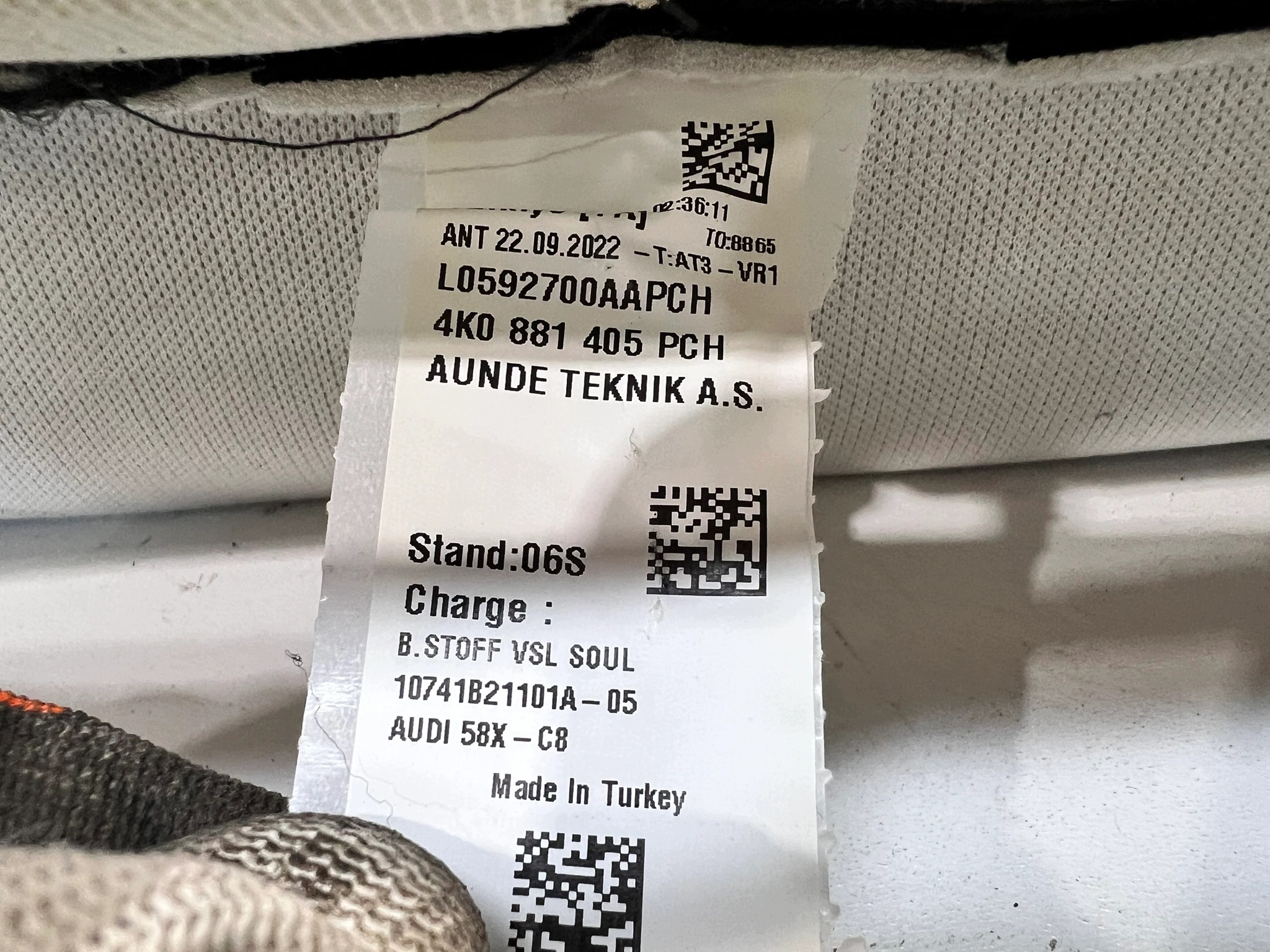 MATA GRZEWCZA SITZ links SIEDZISKO MATERIAL AUDI A6 C8 4K0881405