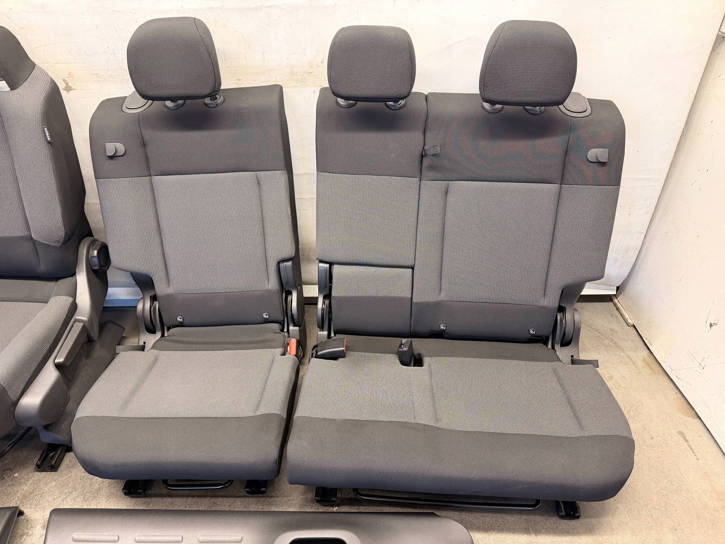 C3 Aircross inner seats side przekladka VAN