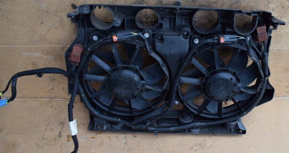 PEUGEOT 508 2.2 HDI GT support panel for radiators fans