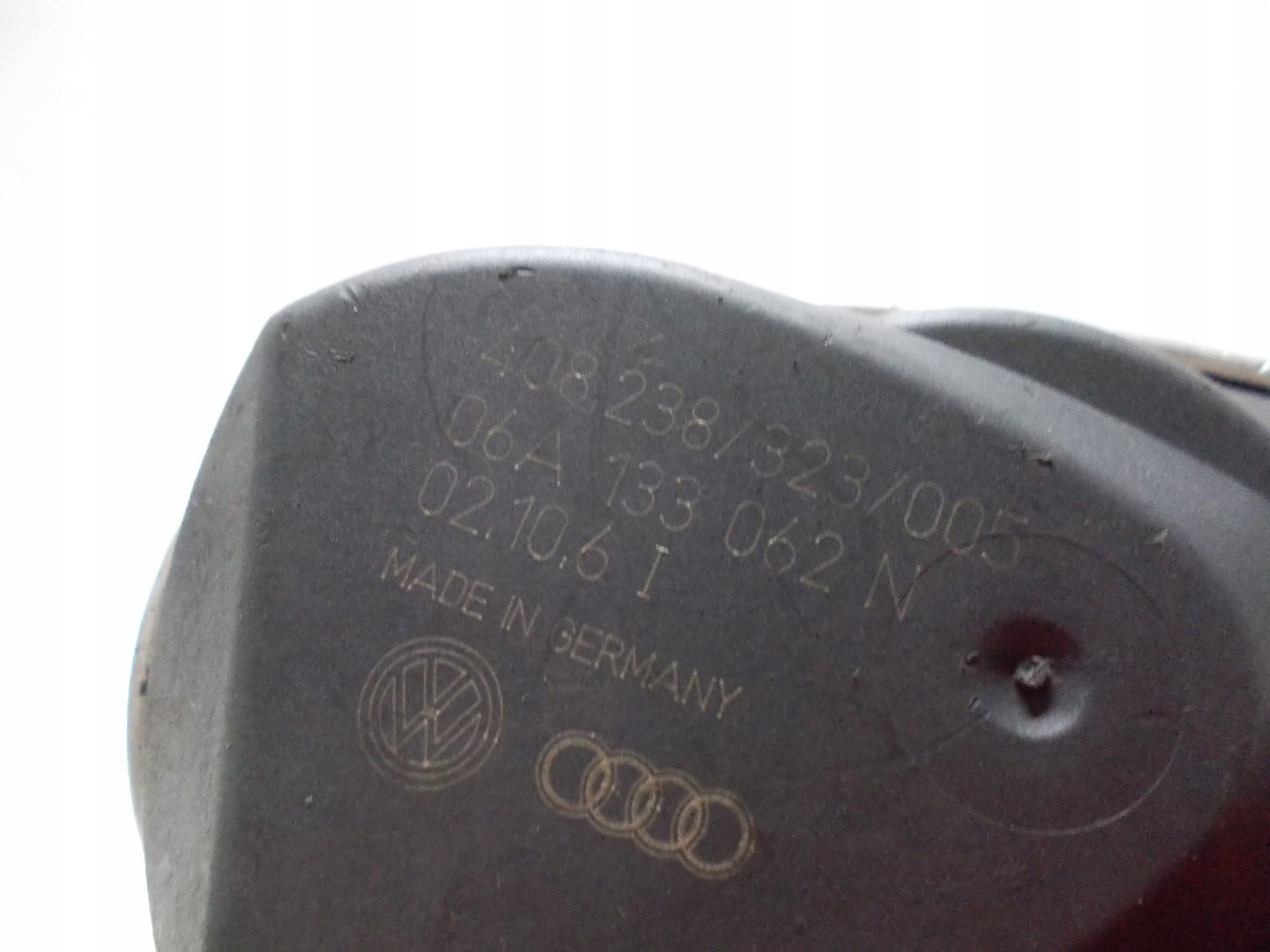 AUDI A3 8L 1.6 Valvola a farfalla 06A133062N
